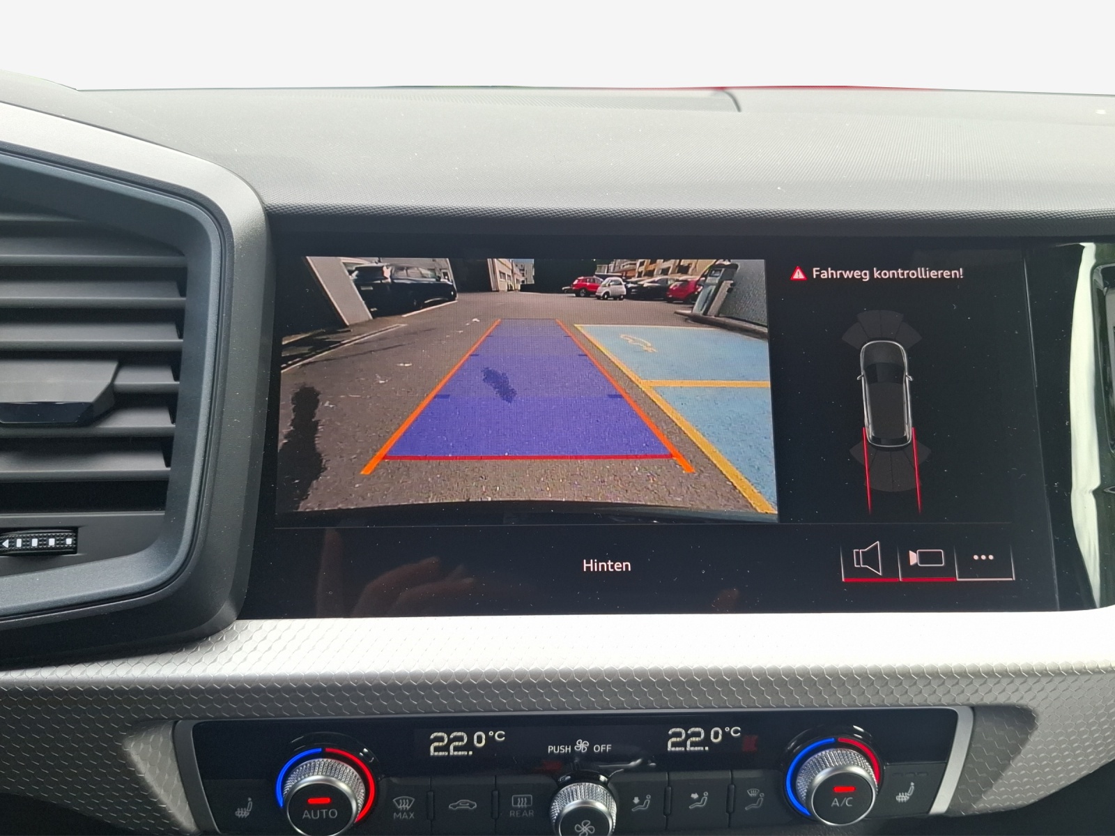 AUDI A1 Sportback 30 TFSI S Line Attraction S-tronic-image-15