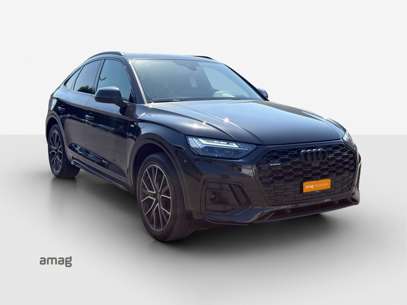 AUDI Q5 Sportback 40 TDI Blackedition quattro S-tronic-image-5