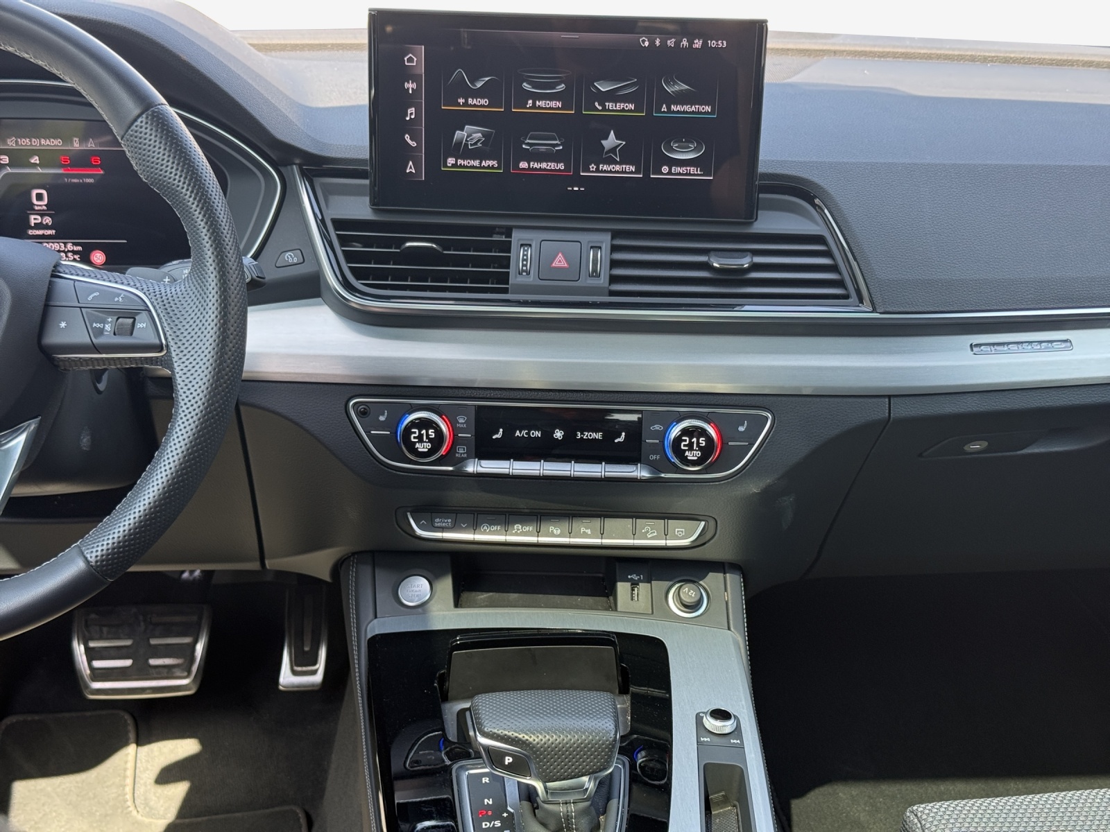 AUDI Q5 Sportback 40 TDI Blackedition quattro S-tronic-image-10