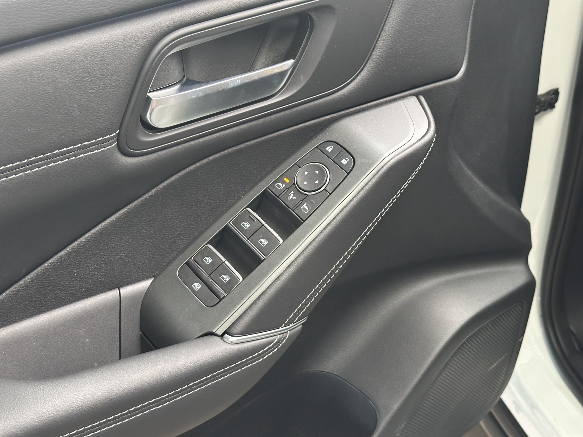 NISSAN Qashqai 1.3 DIG-T MHEV N-Connecta Xtronic-image-8