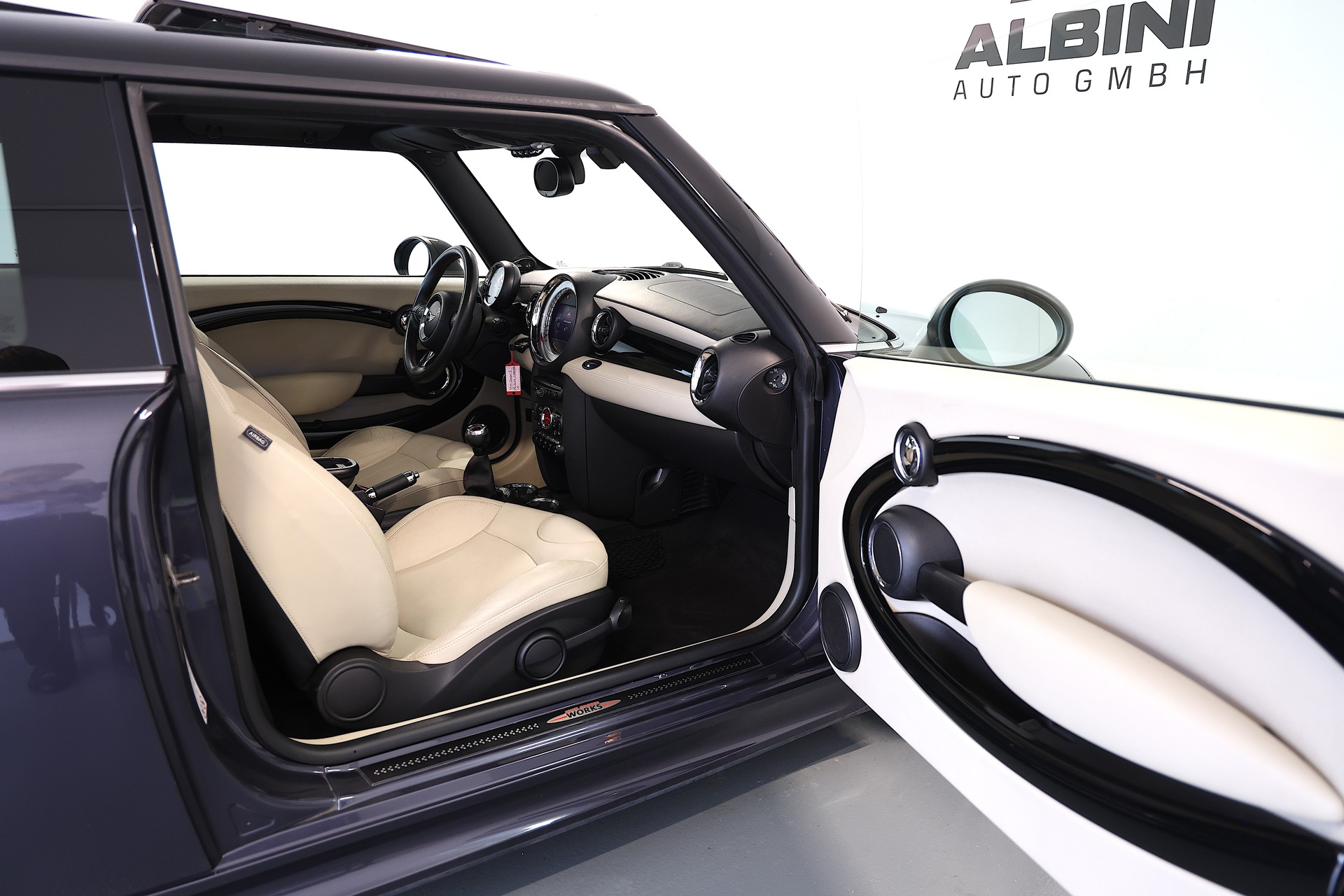 MINI Cooper S-image-10