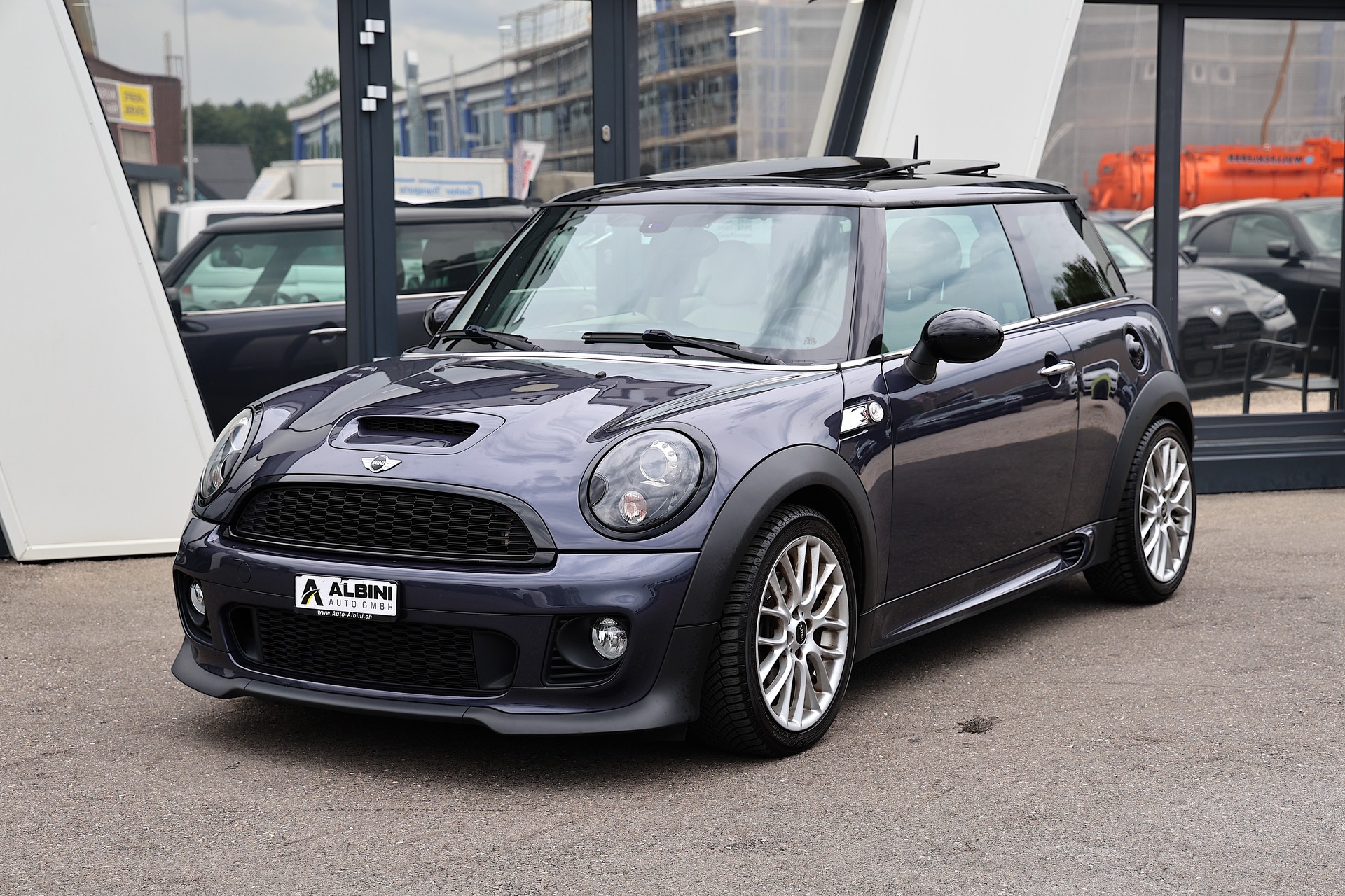 MINI Cooper S-image-1