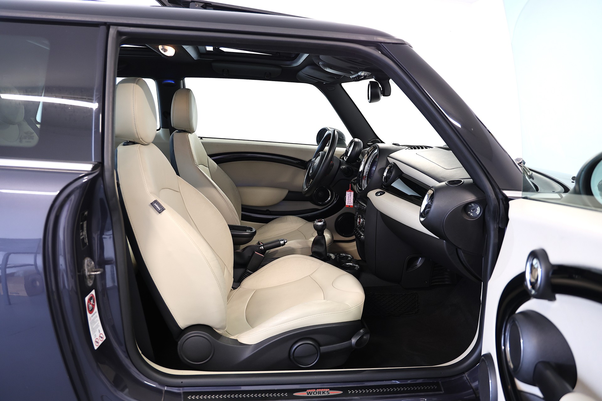 MINI Cooper S-image-11