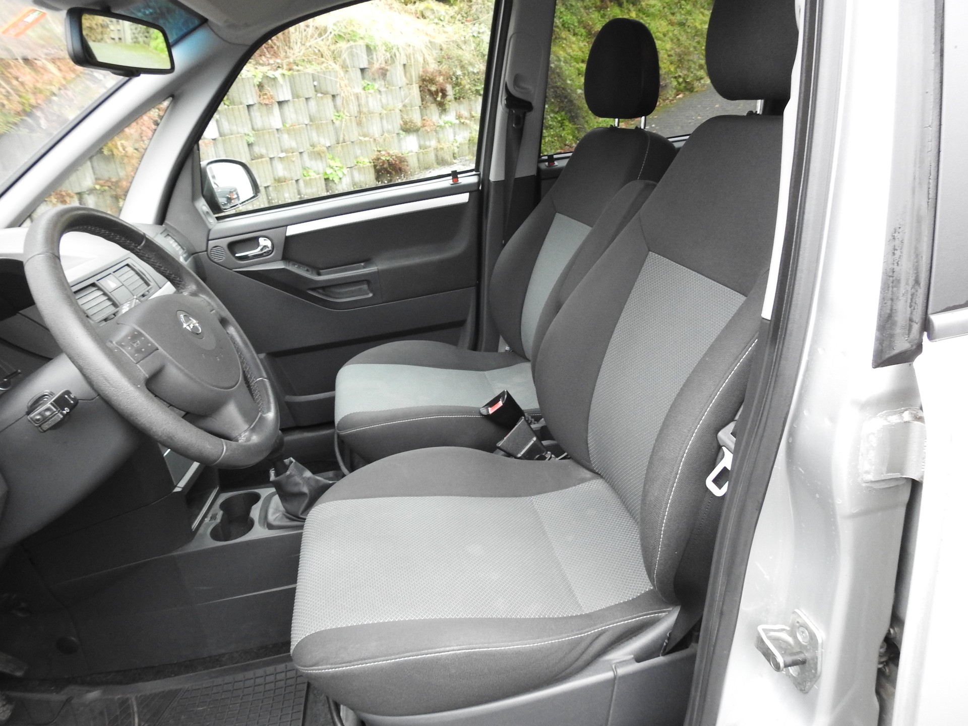 OPEL Meriva 1.6i-16 TP Edition-image-11