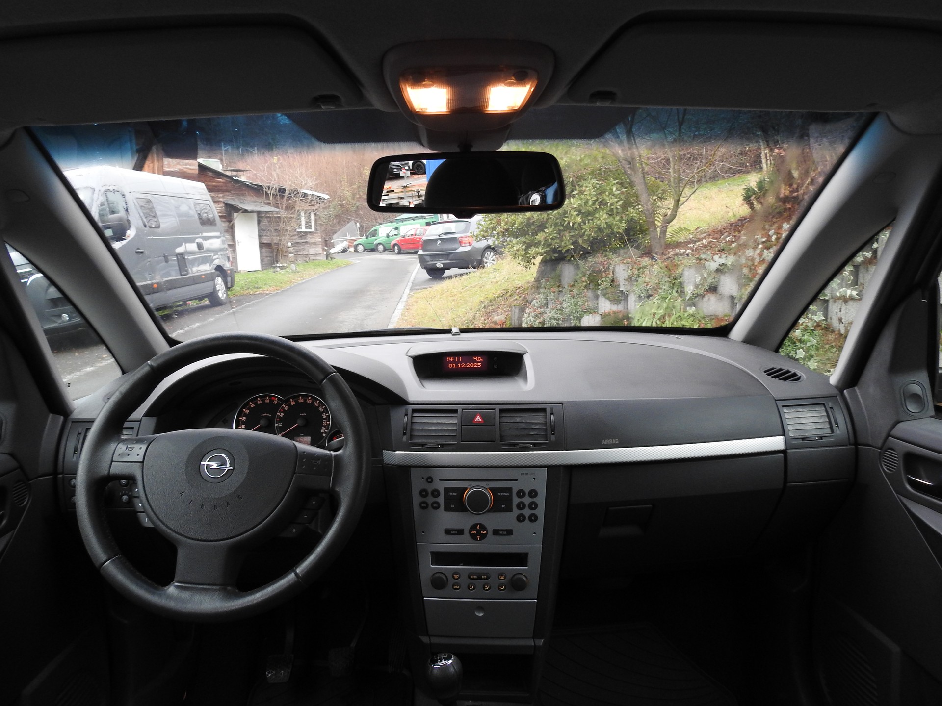 OPEL Meriva 1.6i-16 TP Edition-image-15
