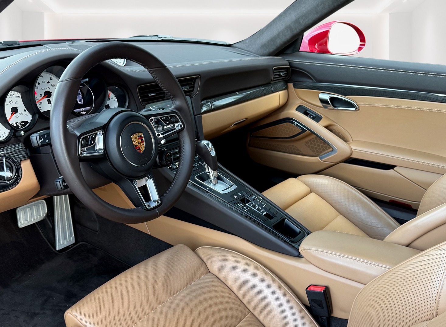 PORSCHE 911 Turbo S PDK inkl. Porsche Approved Garantie!-image-14