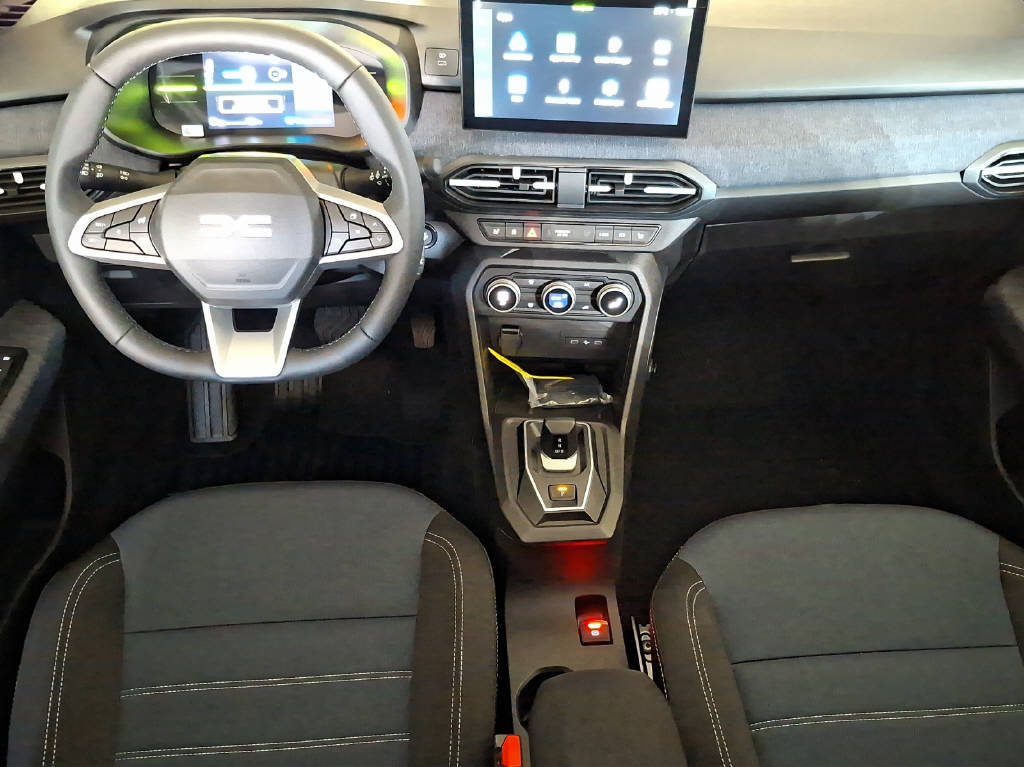 DACIA Jogger 1.8 Hybrid Journey-image-4
