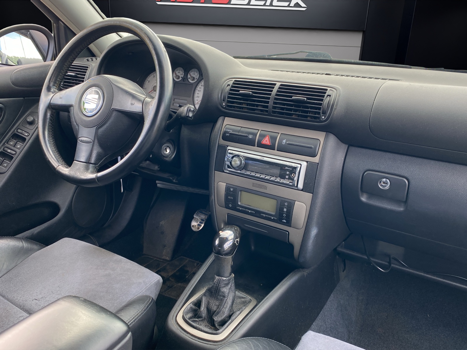 SEAT Leon 1.8 T Sport Classic-image-10