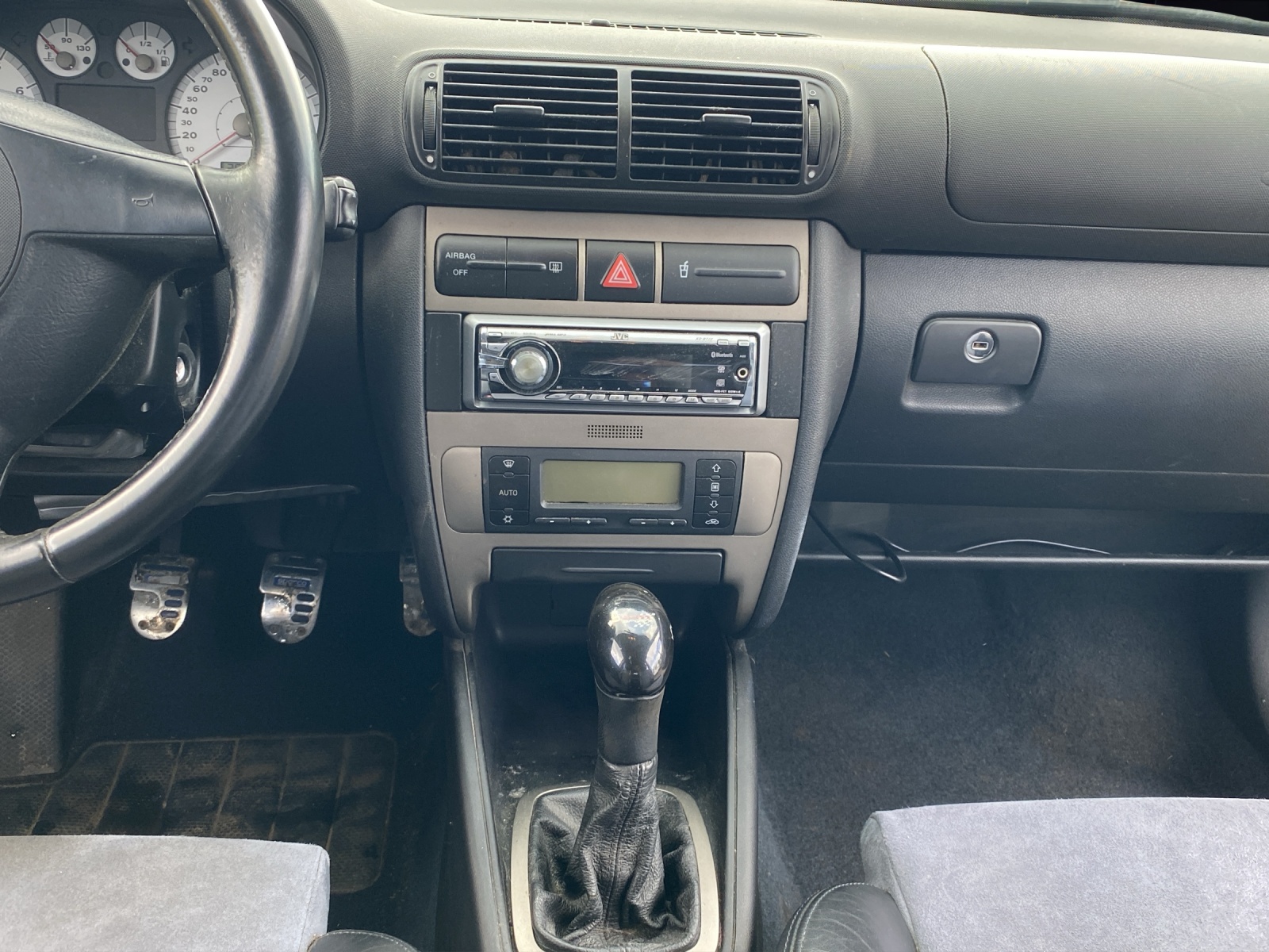 SEAT Leon 1.8 T Sport Classic-image-12