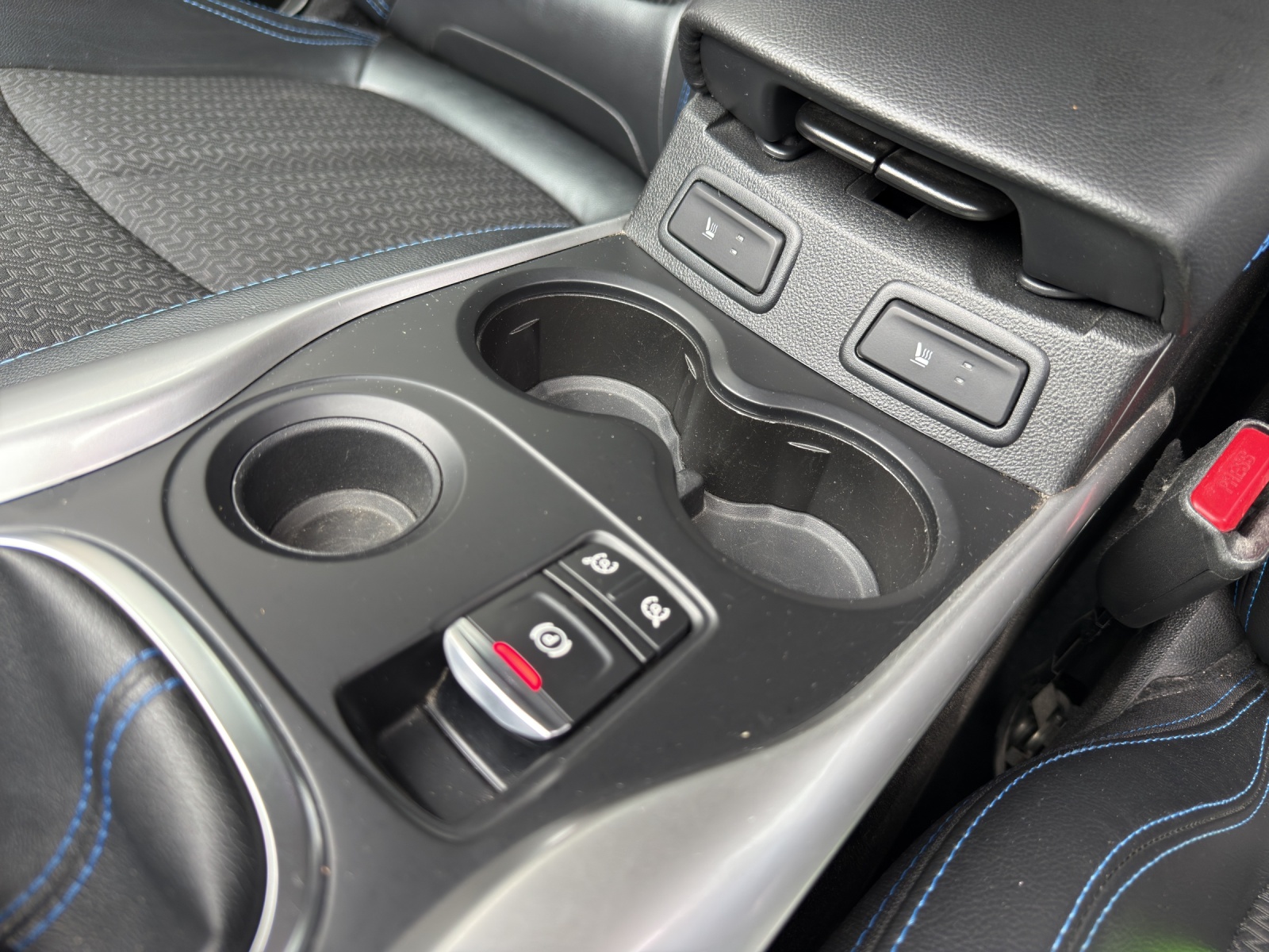 RENAULT Kadjar 1.6 16V Turbo Intens-image-19
