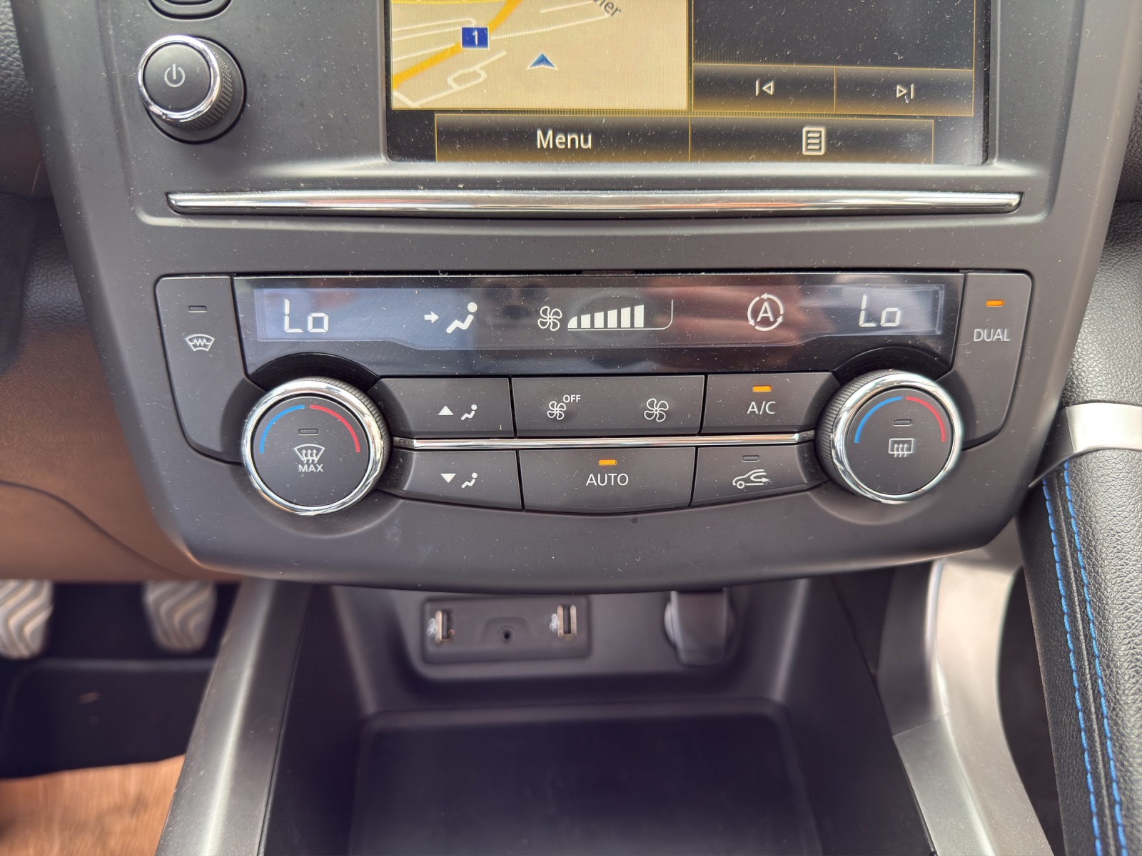 RENAULT Kadjar 1.6 16V Turbo Intens-image-14