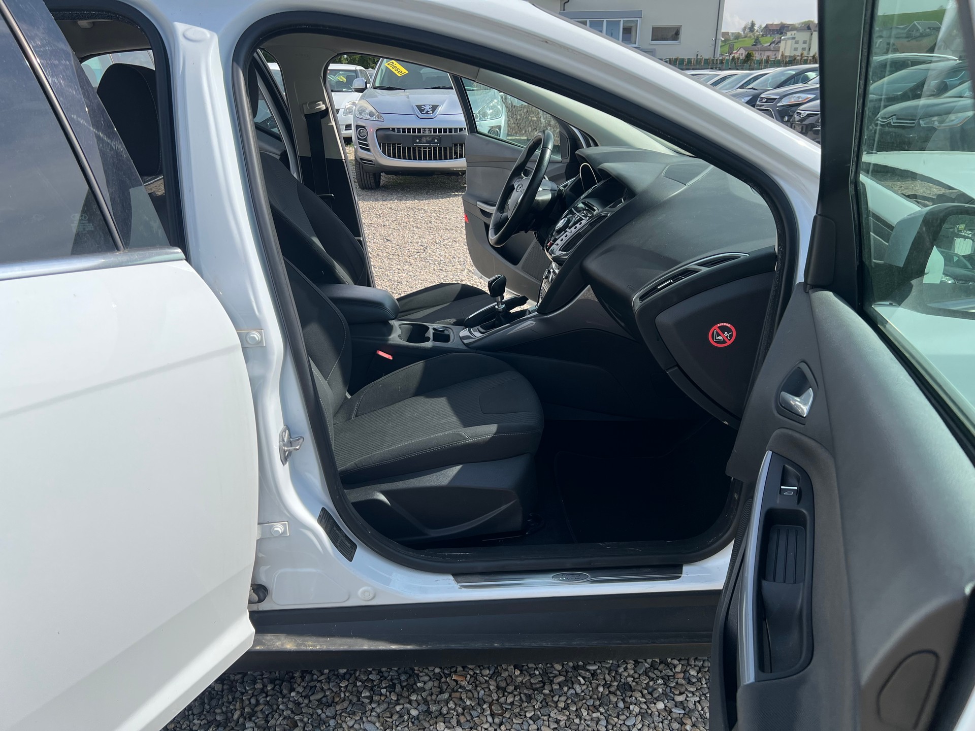 FORD Focus 1.0 SCTi Carving-image-9