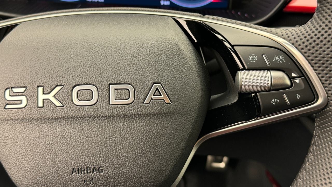 SKODA Fabia 1.0 TSI Monte Carlo DSG-image-9