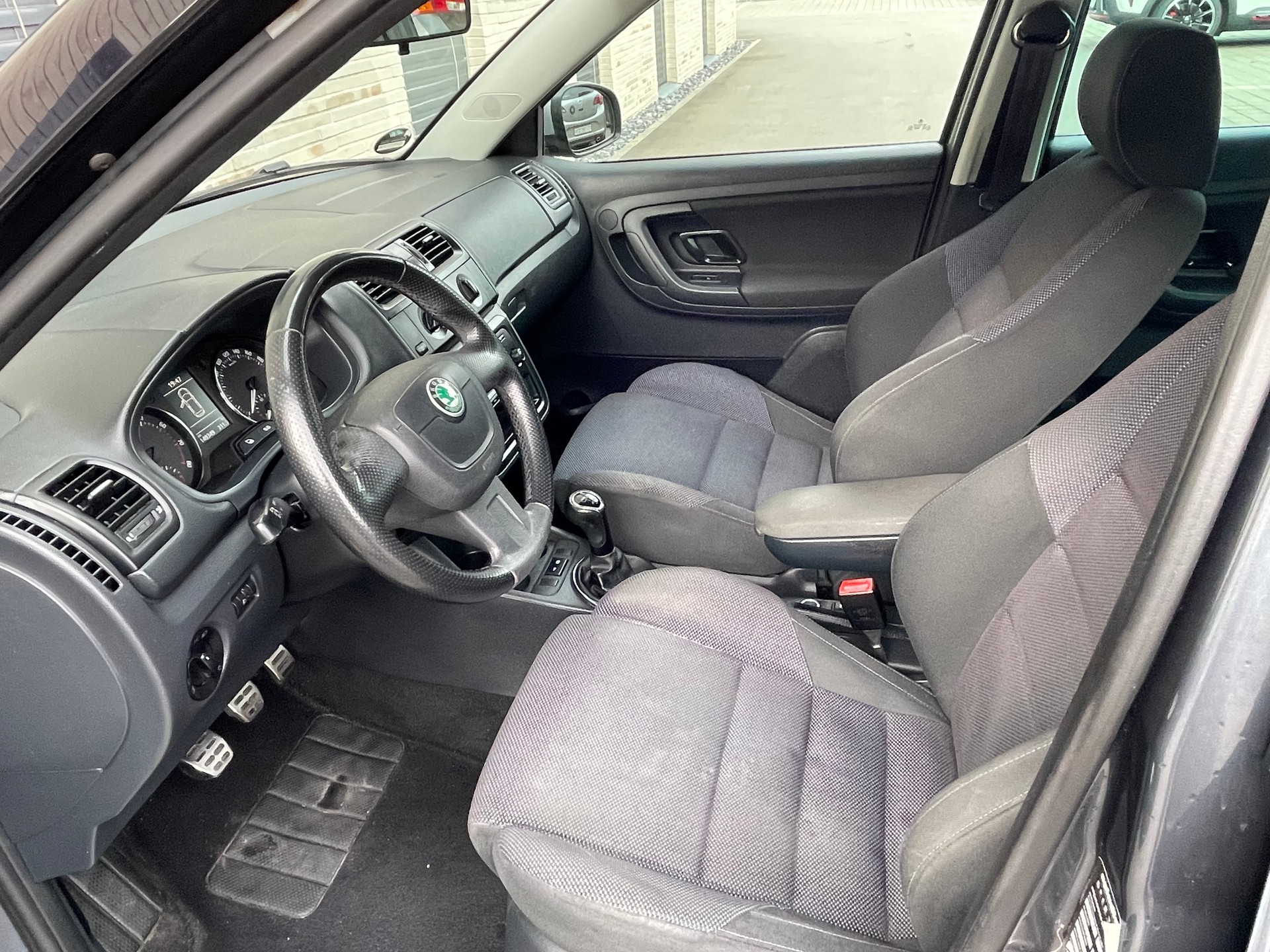 SKODA FABIA-image-13