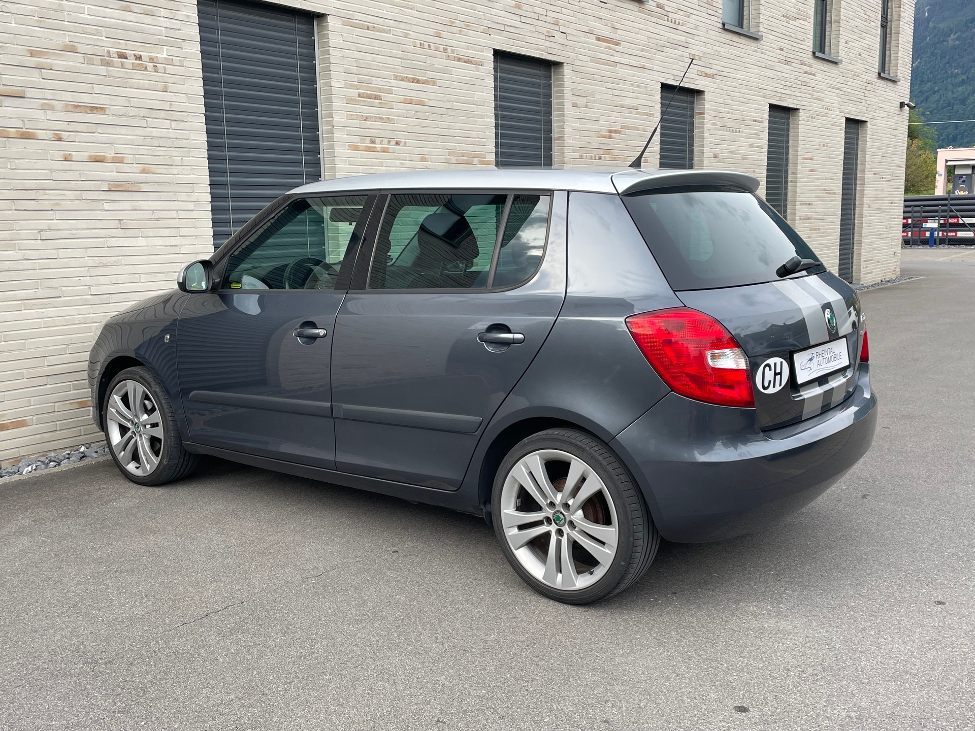 SKODA FABIA-image-12