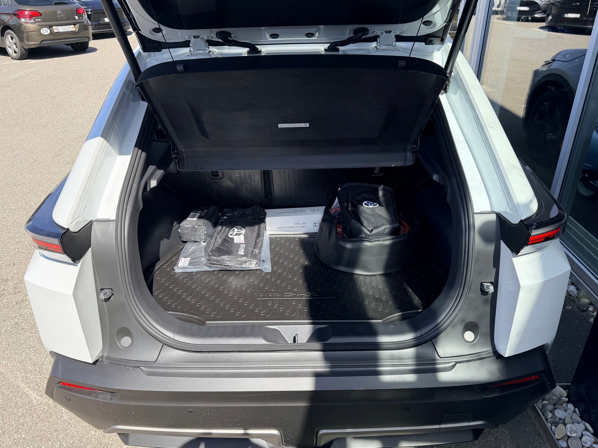 TOYOTA C-HR+ 77 kWh Style FWD-image-9