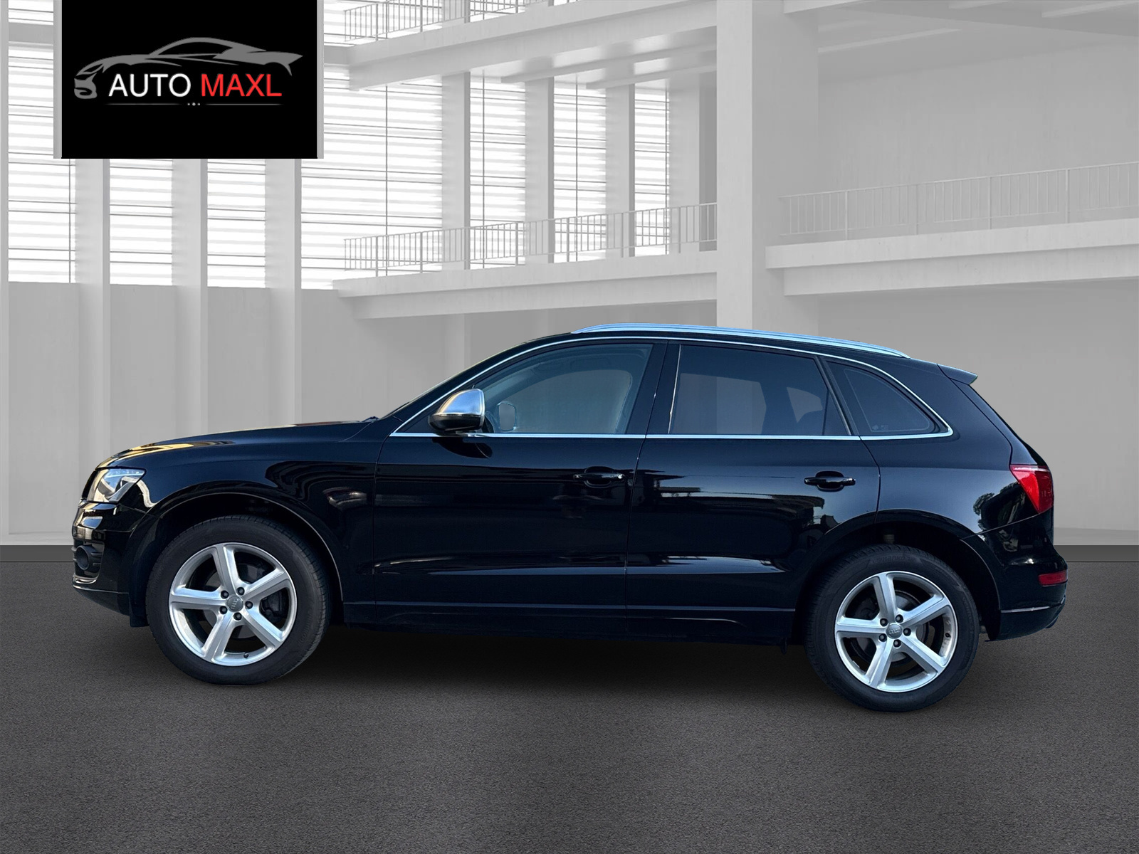 AUDI Q5 2.0 TFSI quattro S-tronic-image-5