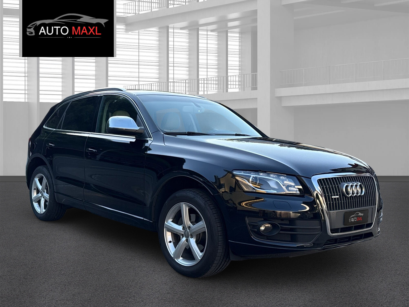 AUDI Q5 2.0 TFSI quattro S-tronic-image-0