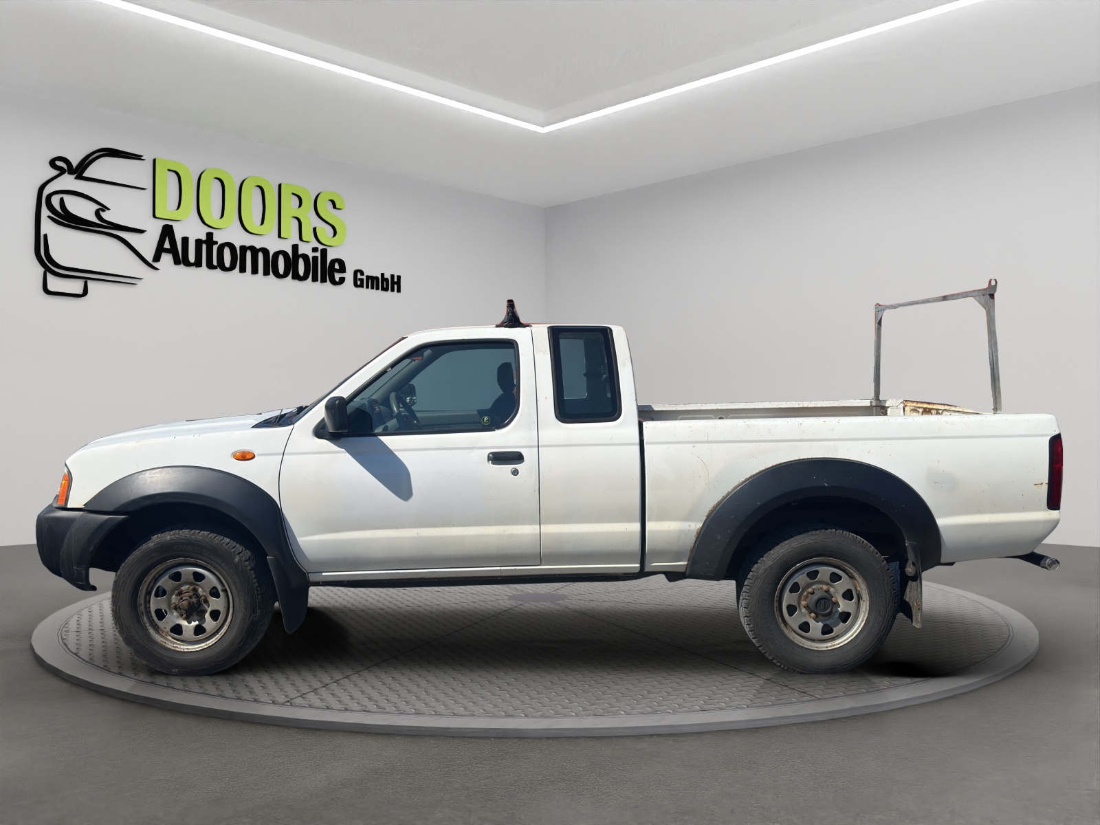 NISSAN NP300 4x4 King Cab-image-6