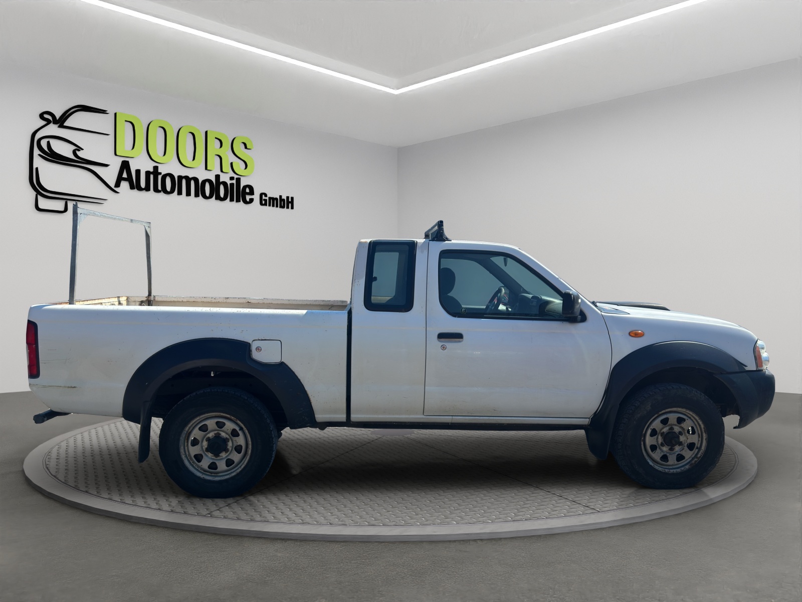 NISSAN NP300 4x4 King Cab-image-7