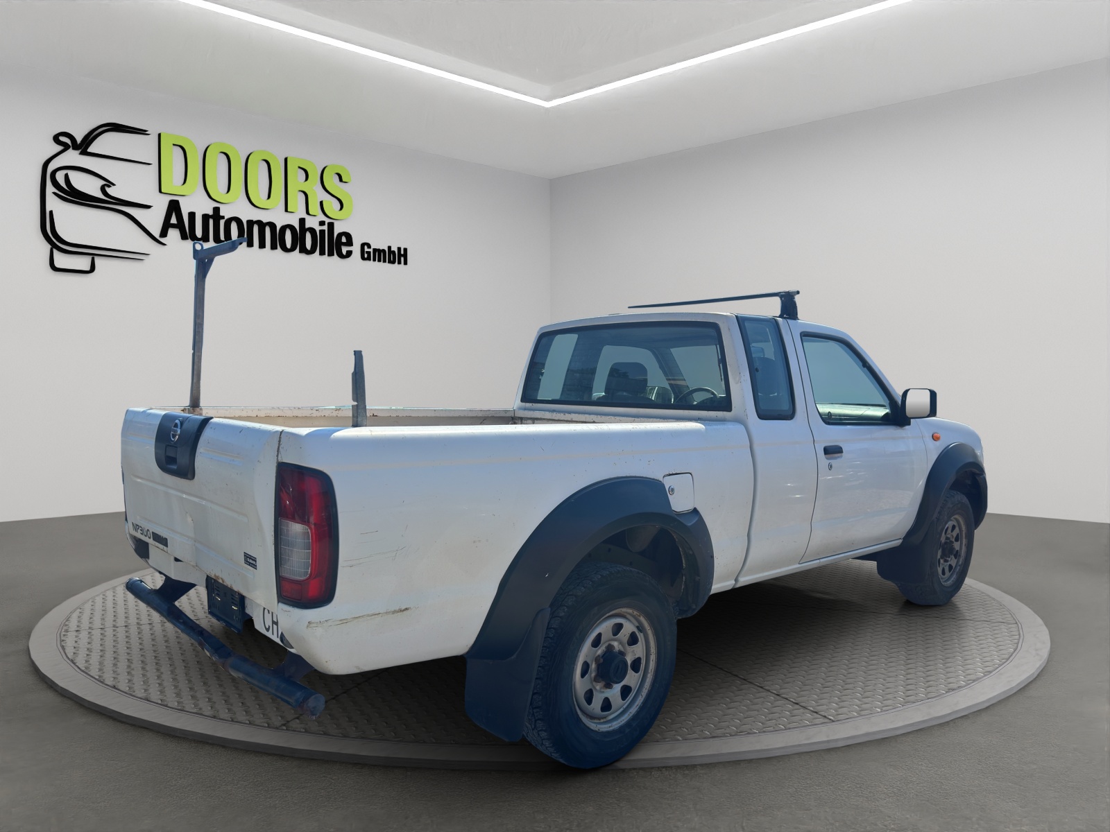 NISSAN NP300 4x4 King Cab-image-3