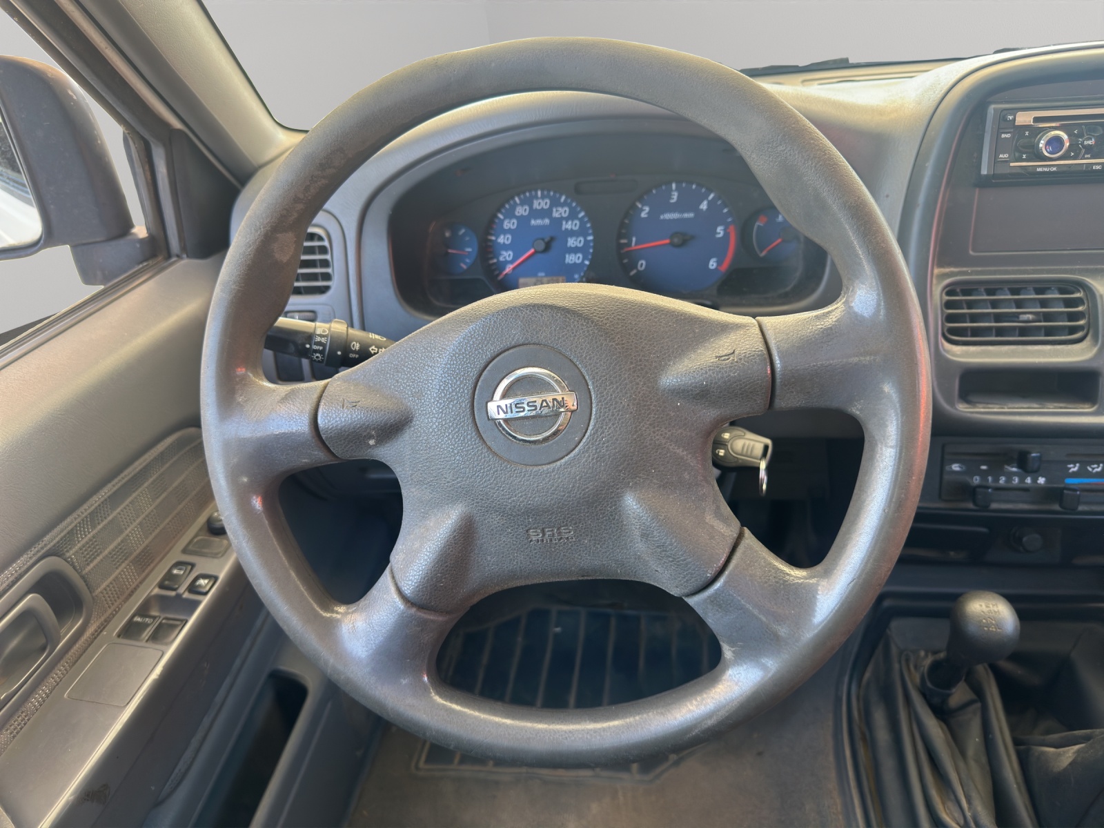 NISSAN NP300 4x4 King Cab-image-12