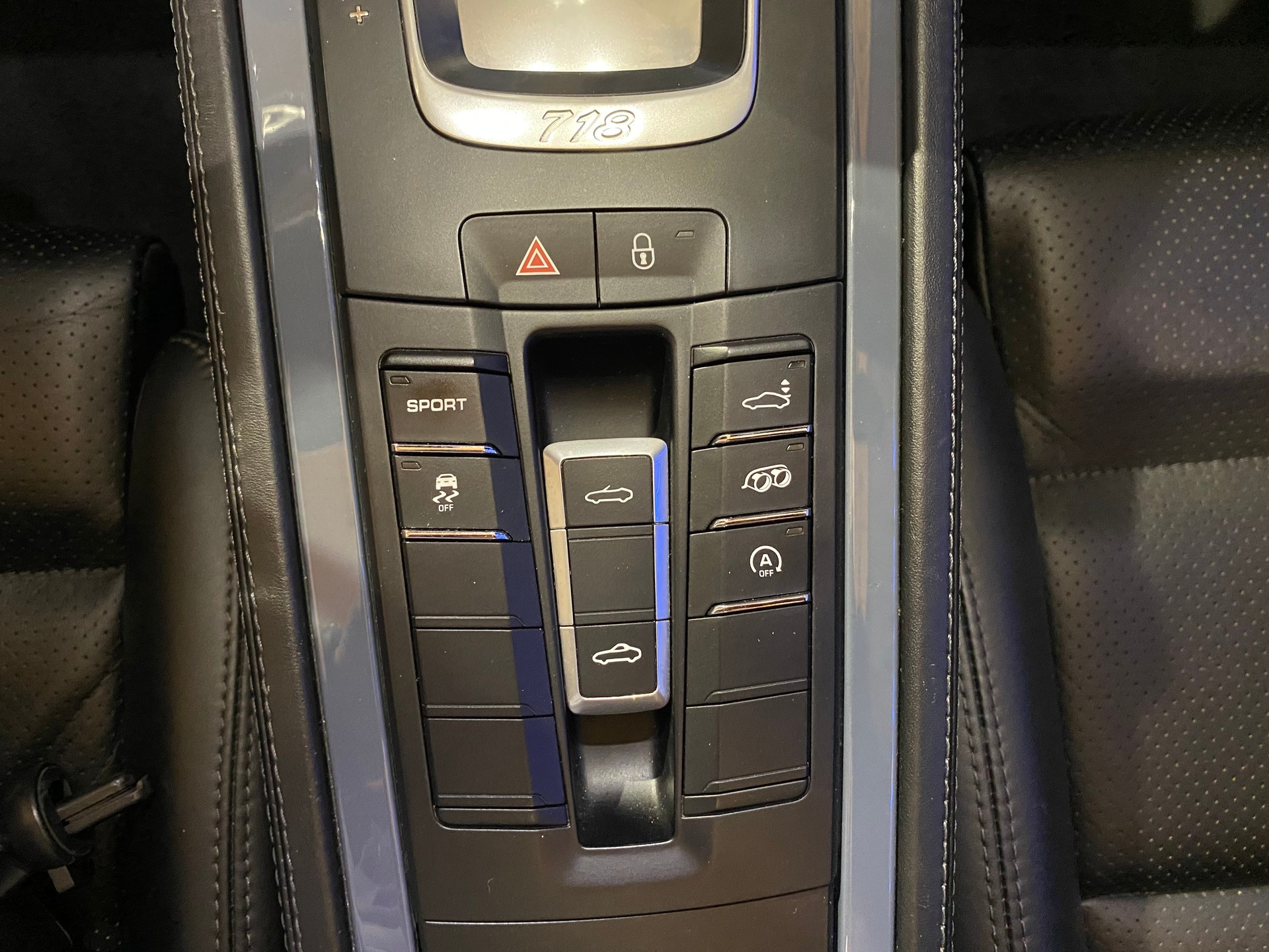 PORSCHE 718 Boxster S 2.5 PDK-image-23