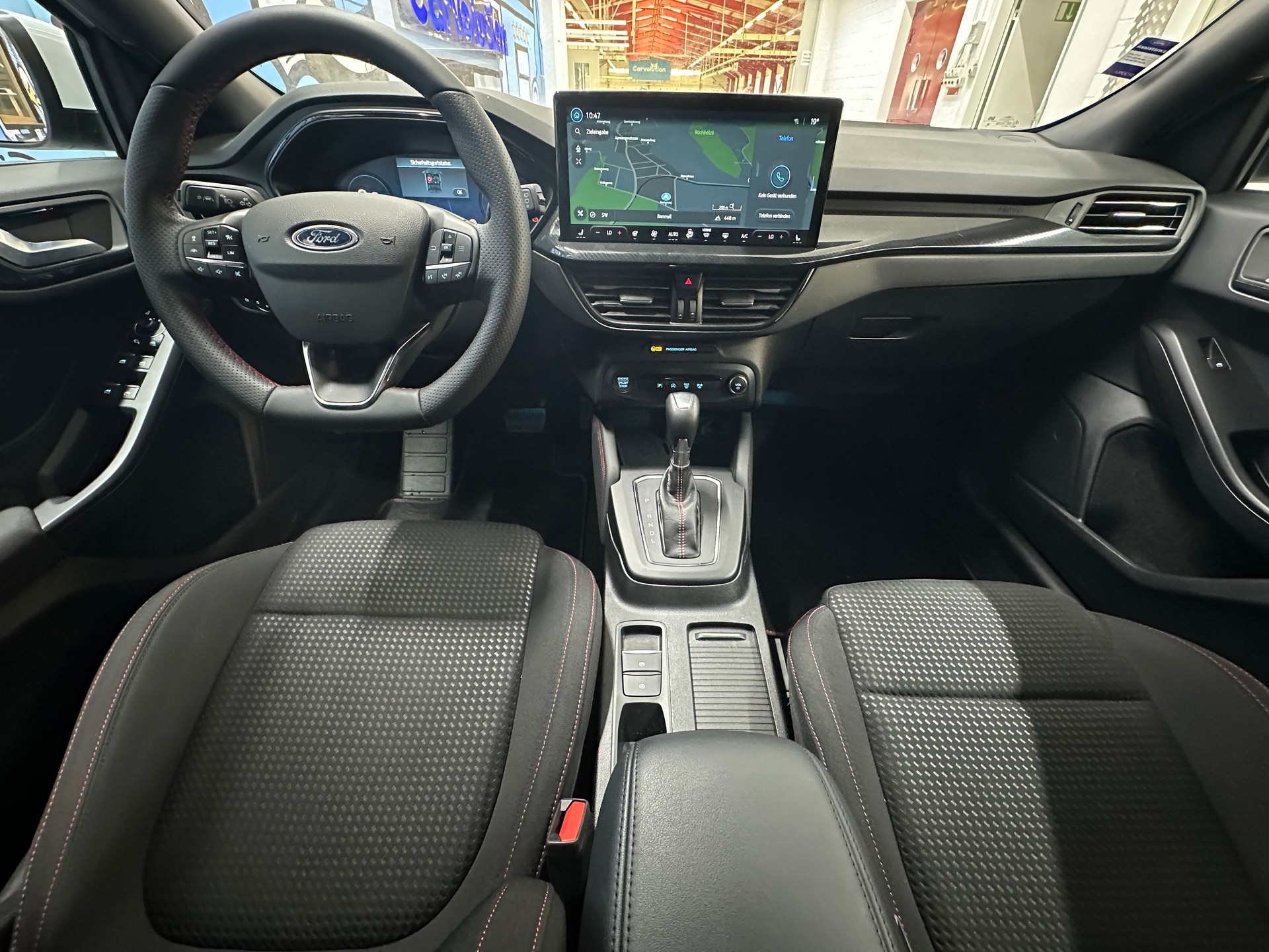 FORD Focus 1.0 MHEV ST-Line X Automat-image-9