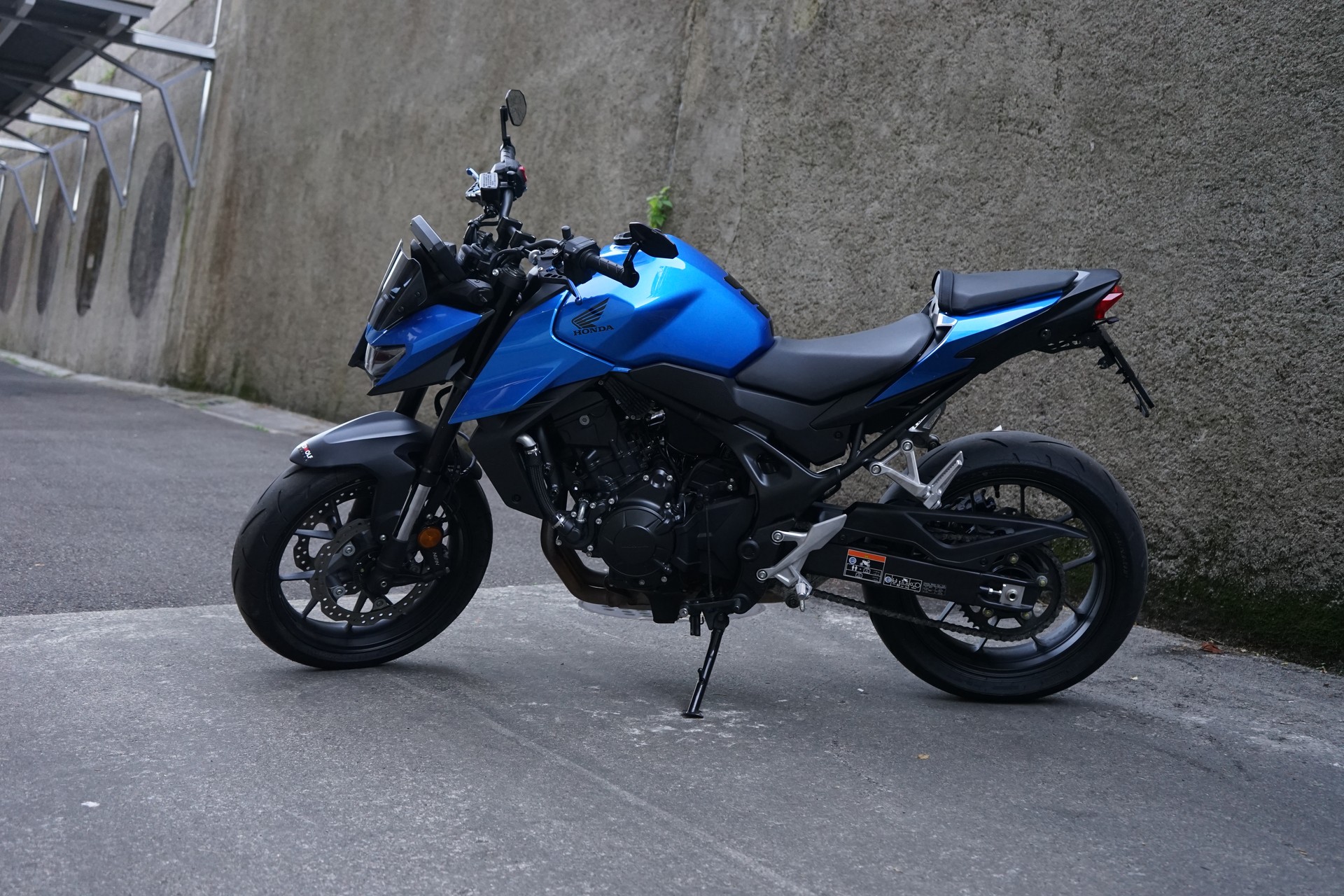 HONDA CB 750 Hornet-image-1