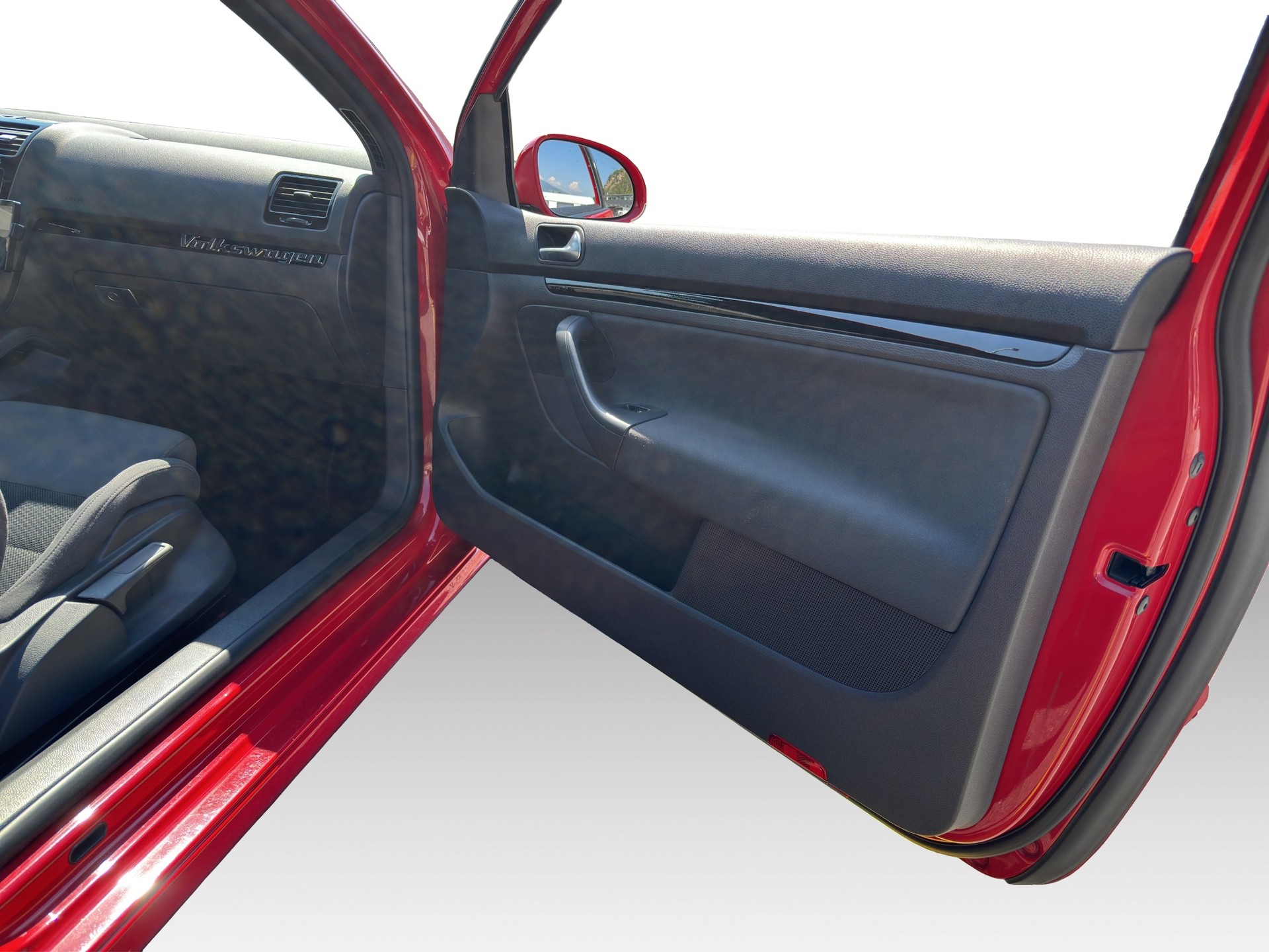 VW Golf R32 4Motion-image-6
