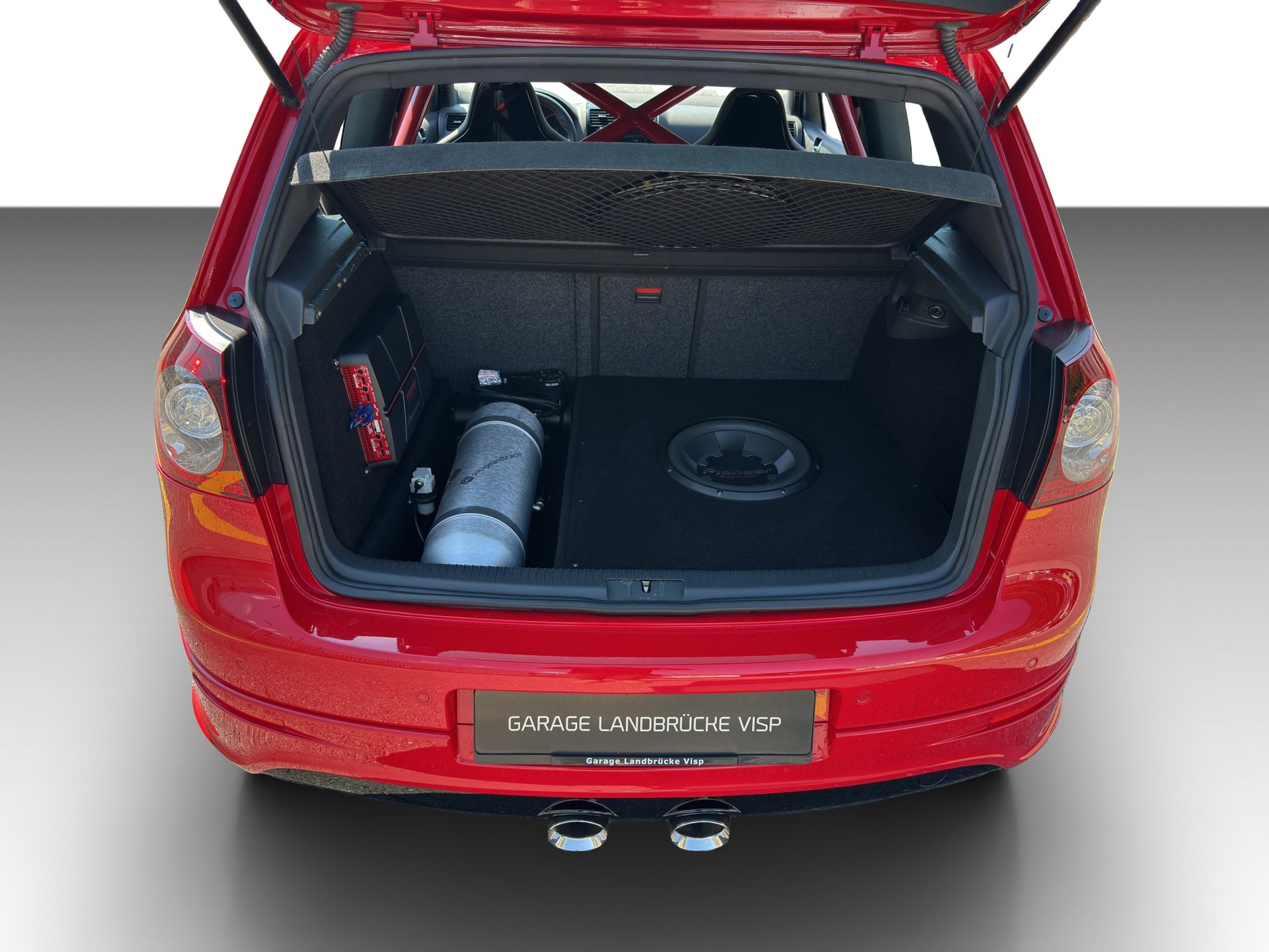 VW Golf R32 4Motion-image-13