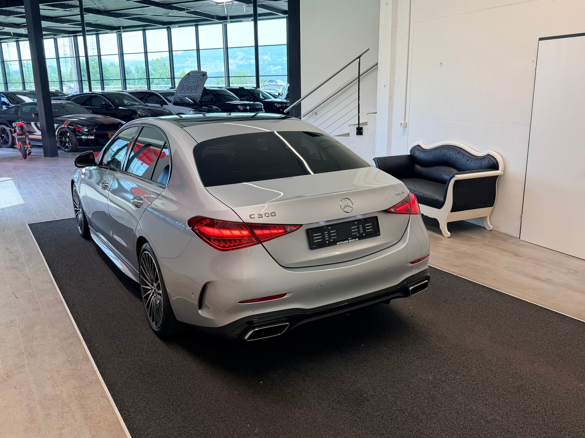 MERCEDES-BENZ C 300 4Matic AMG Line-image-7