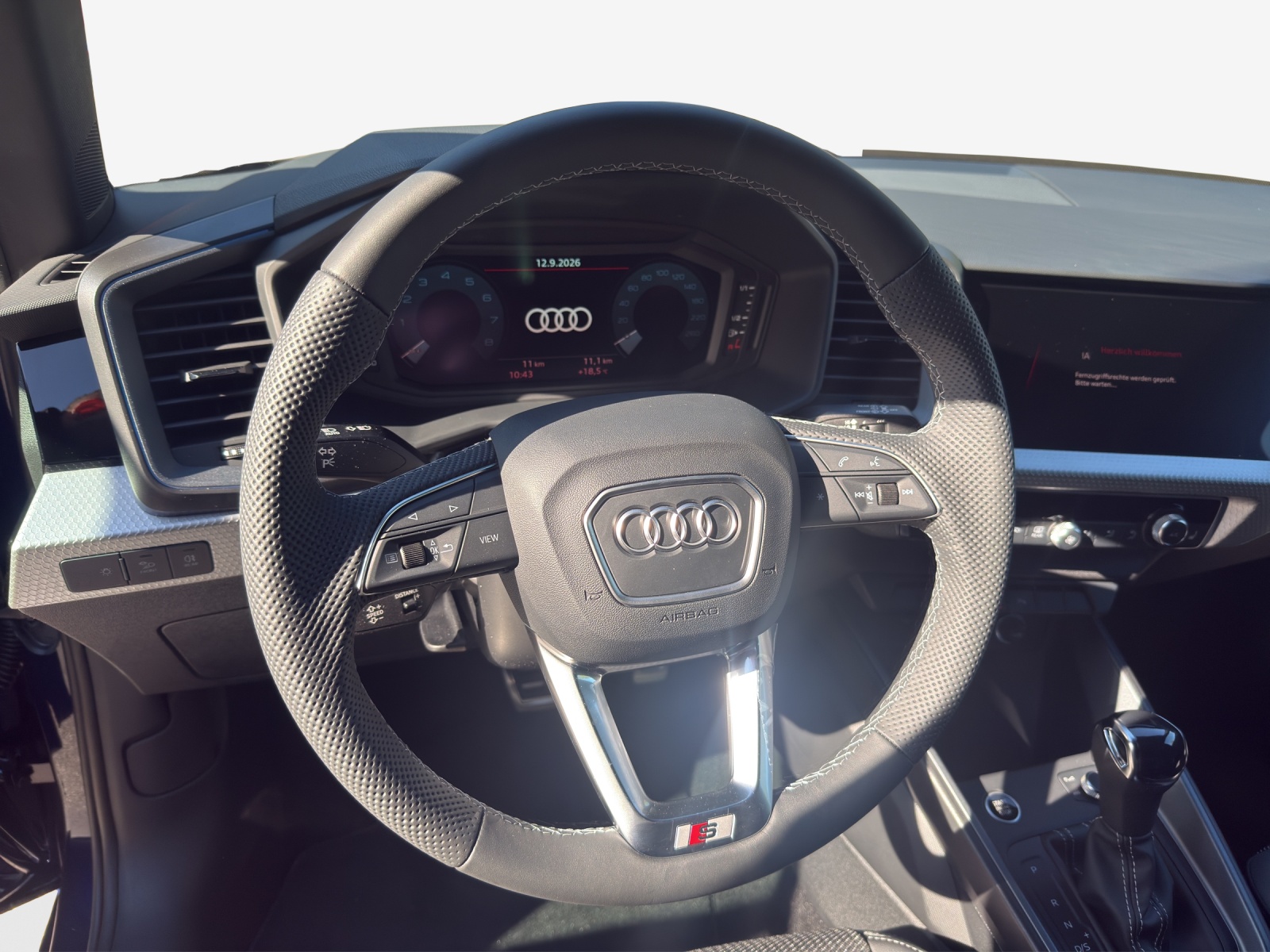 AUDI A1 Sportback 30 TFSI S Line Attraction S-tronic-image-9
