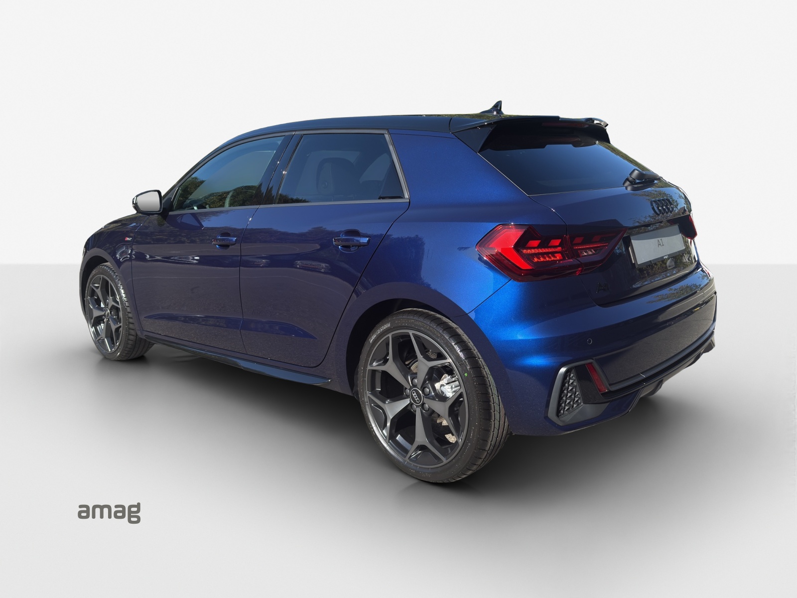 AUDI A1 Sportback 30 TFSI S Line Attraction S-tronic-image-2