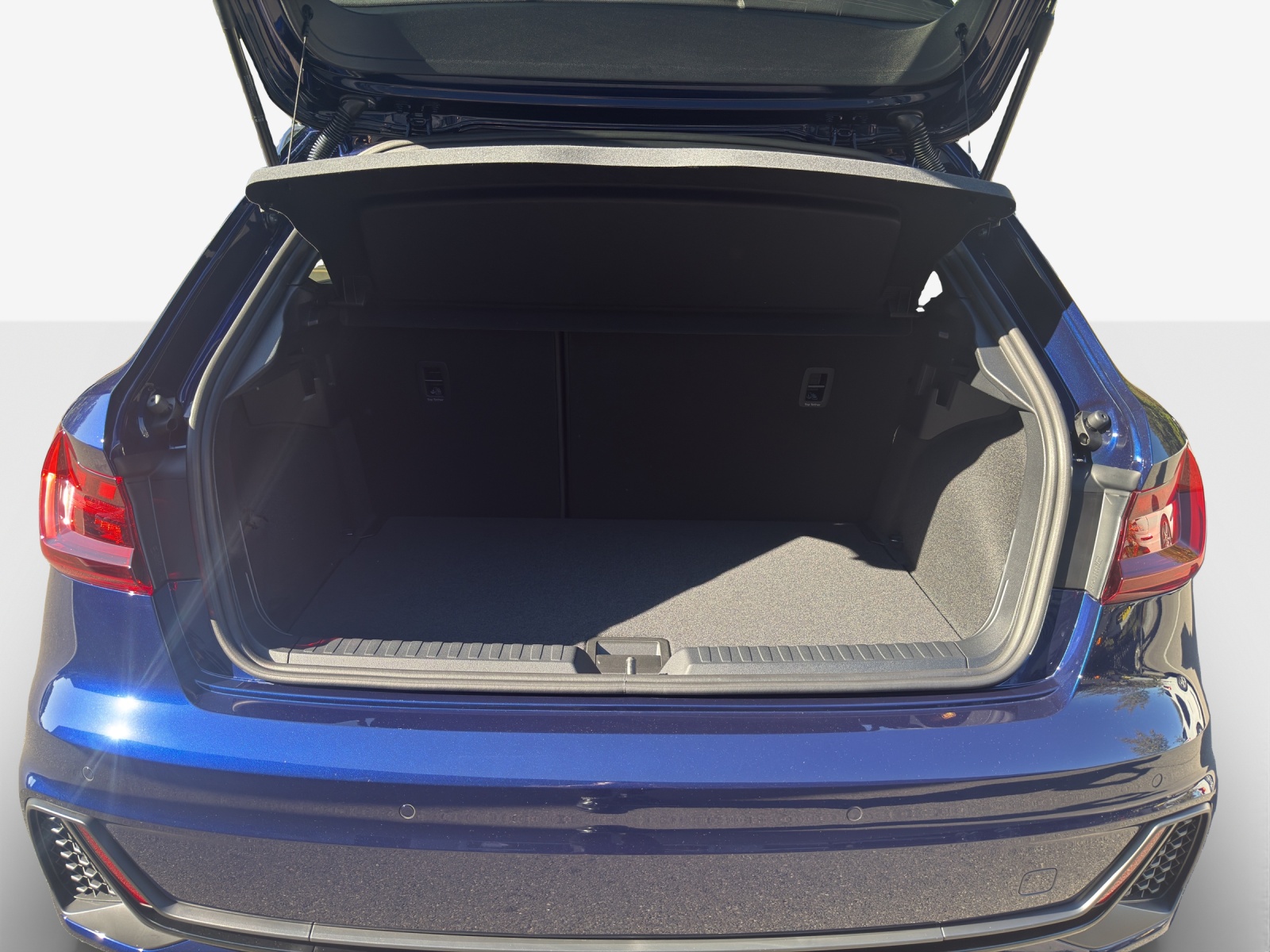 AUDI A1 Sportback 30 TFSI S Line Attraction S-tronic-image-12