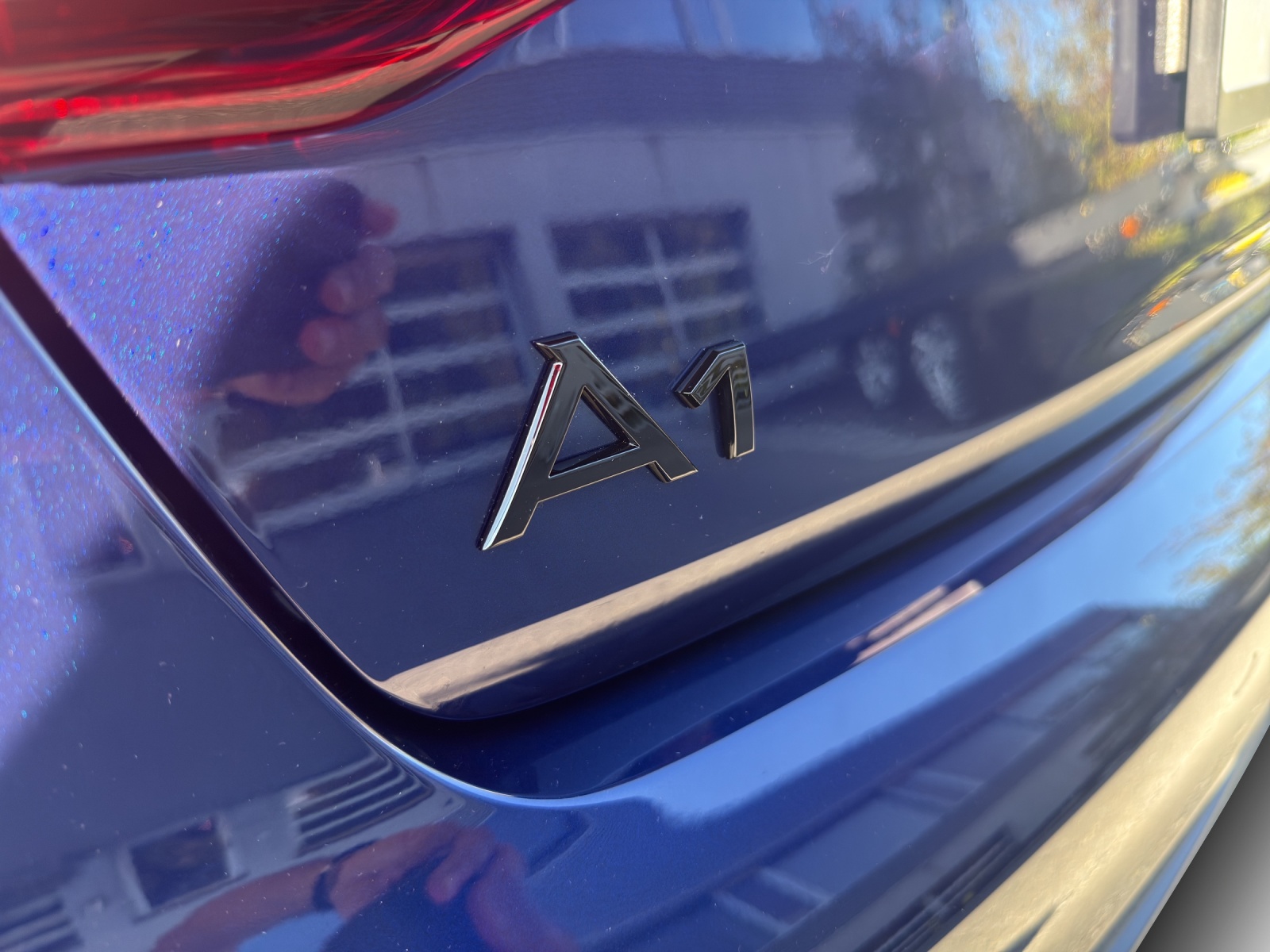 AUDI A1 Sportback 30 TFSI S Line Attraction S-tronic-image-15