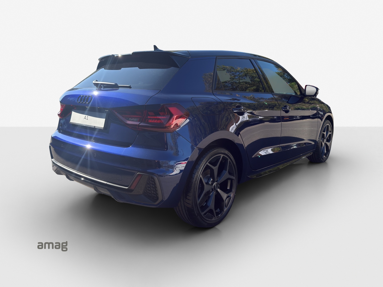 AUDI A1 Sportback 30 TFSI S Line Attraction S-tronic-image-4