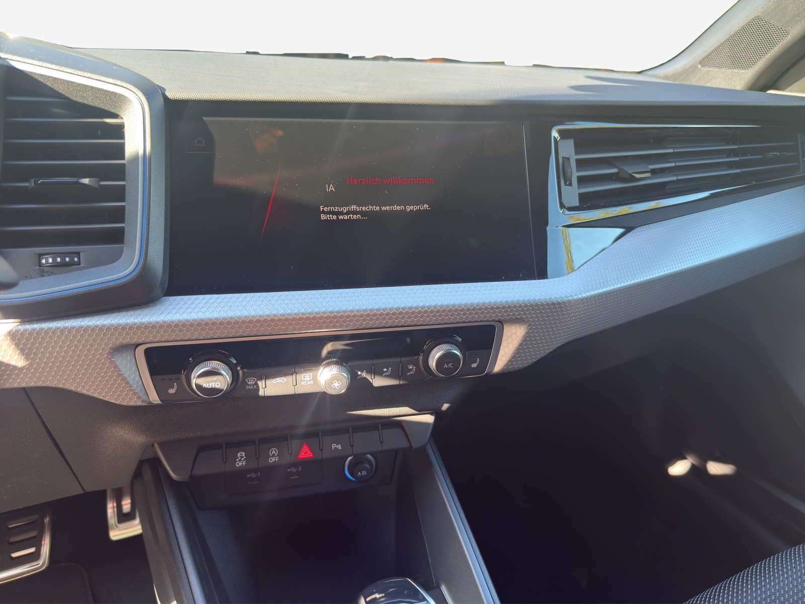 AUDI A1 Sportback 30 TFSI S Line Attraction S-tronic-image-10