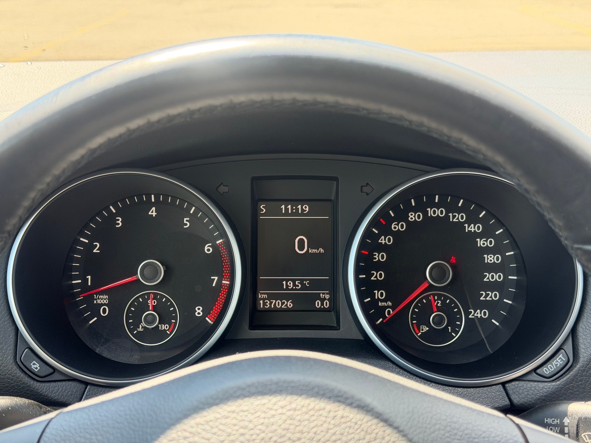 VW Golf 1.4 TSI Highline-image-12