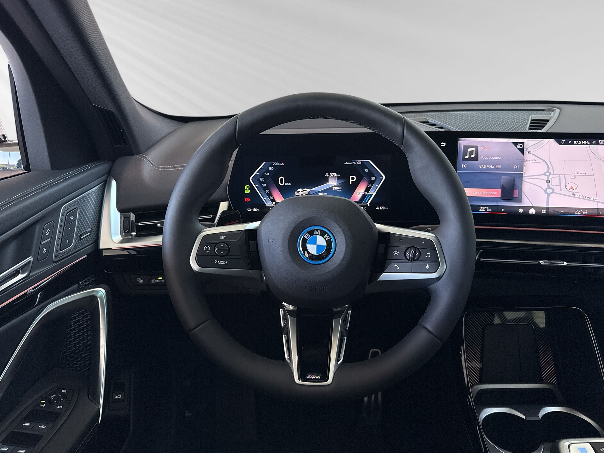BMW iX2 xDrive 30 M Sport Pro-image-4