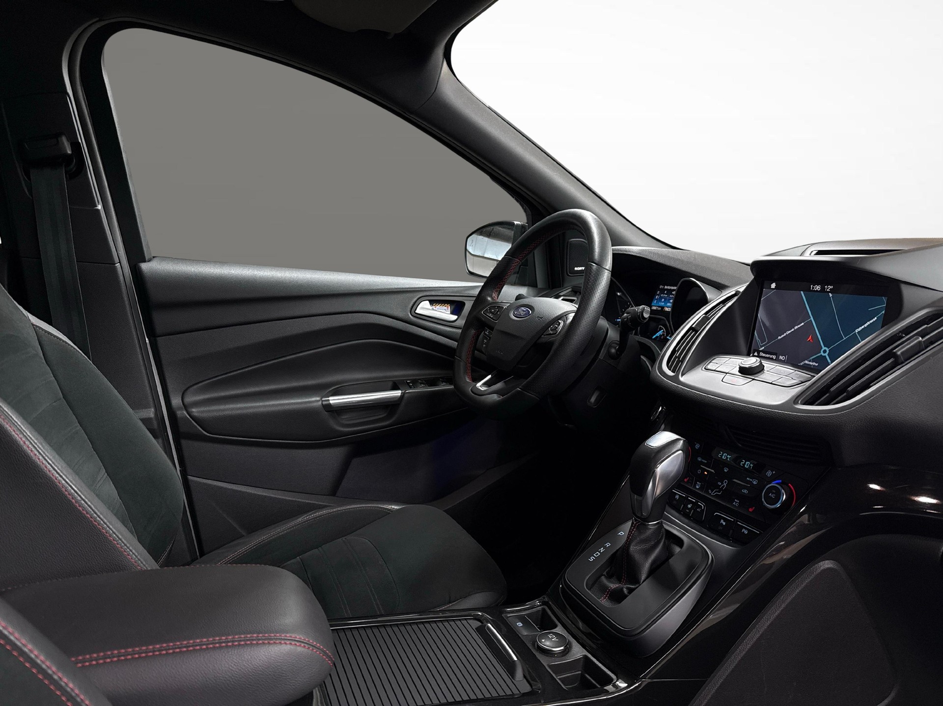 FORD Kuga 2.0 TDCi 150 ST-Line FPS-image-9