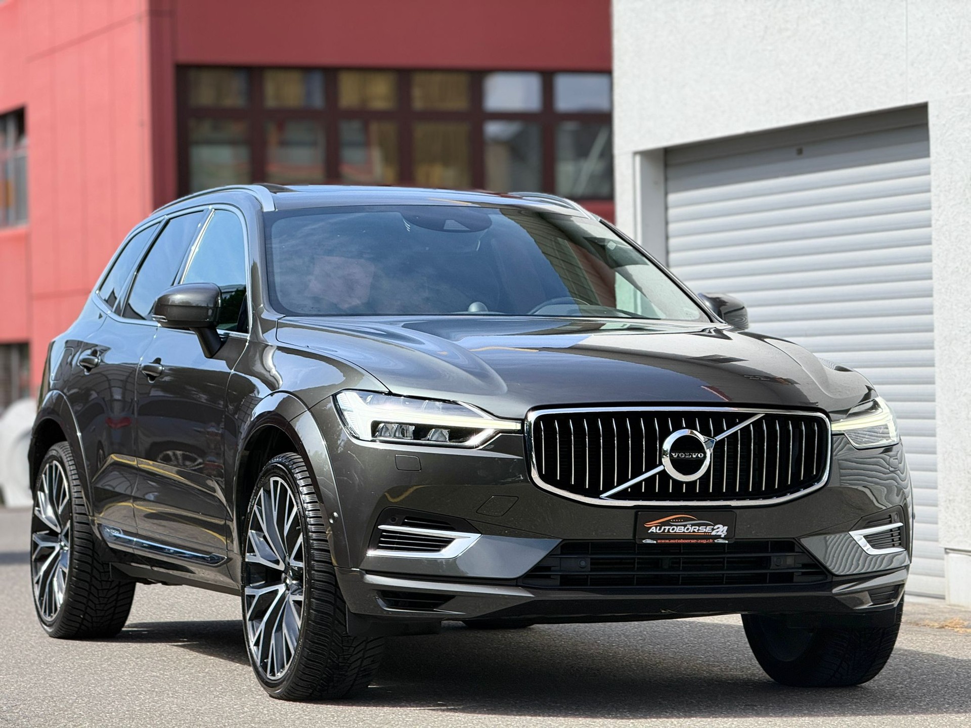 VOLVO XC60 2.0 T8 TE Inscription eAWD-image-1