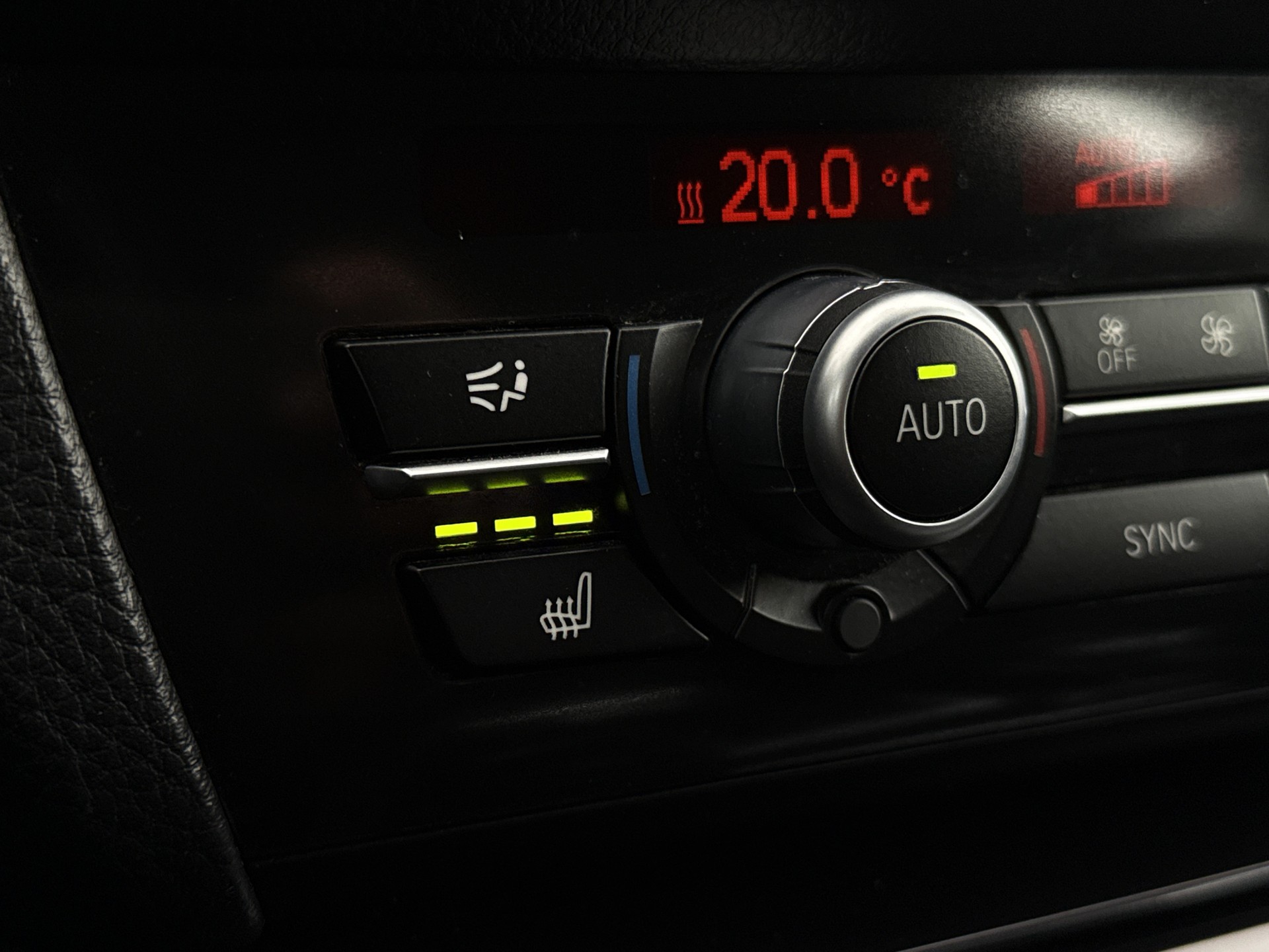 BMW 528i xDrive Steptronic-image-15
