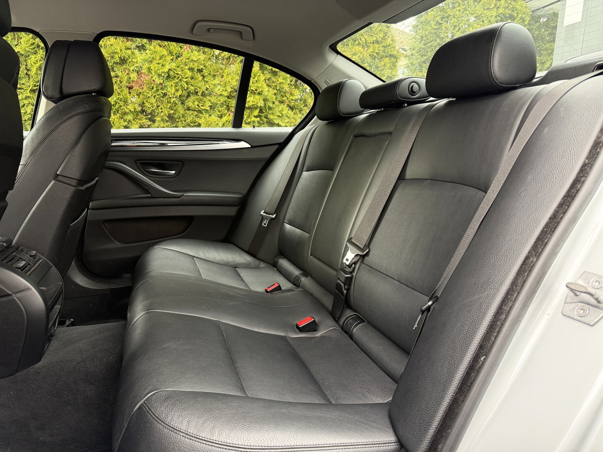 BMW 528i xDrive Steptronic-image-21