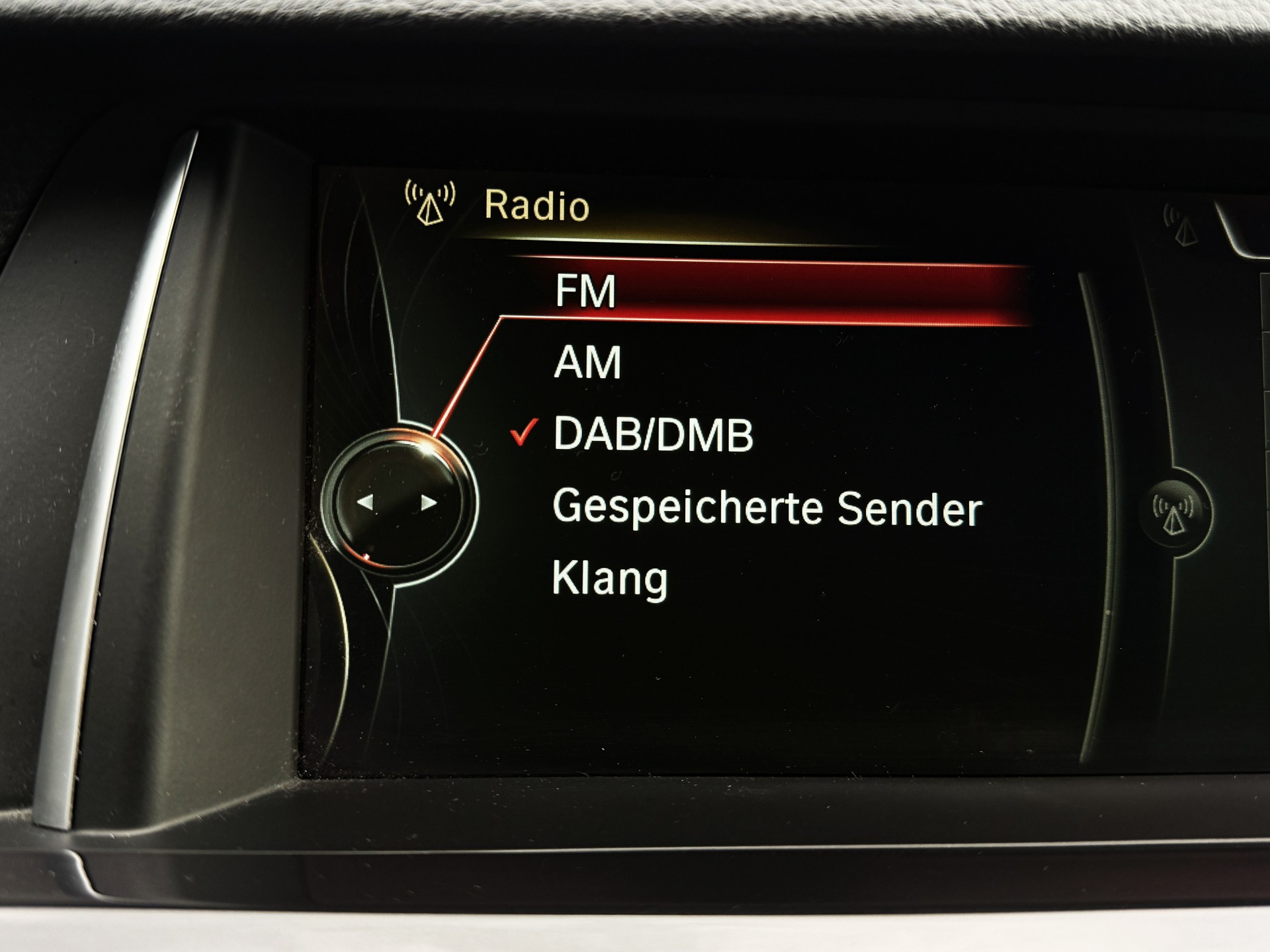BMW 528i xDrive Steptronic-image-14