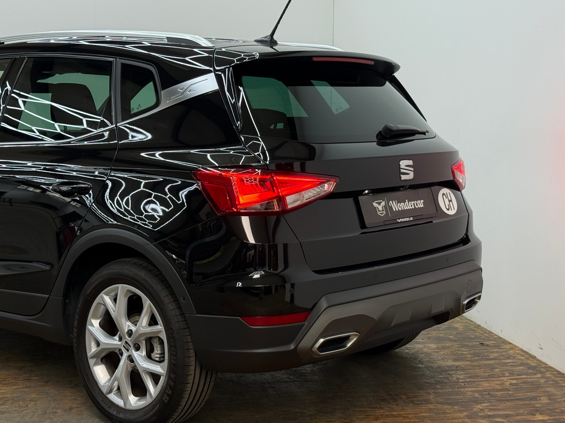 SEAT Arona 1.0 TSI Eco Hola FR DSG-image-10