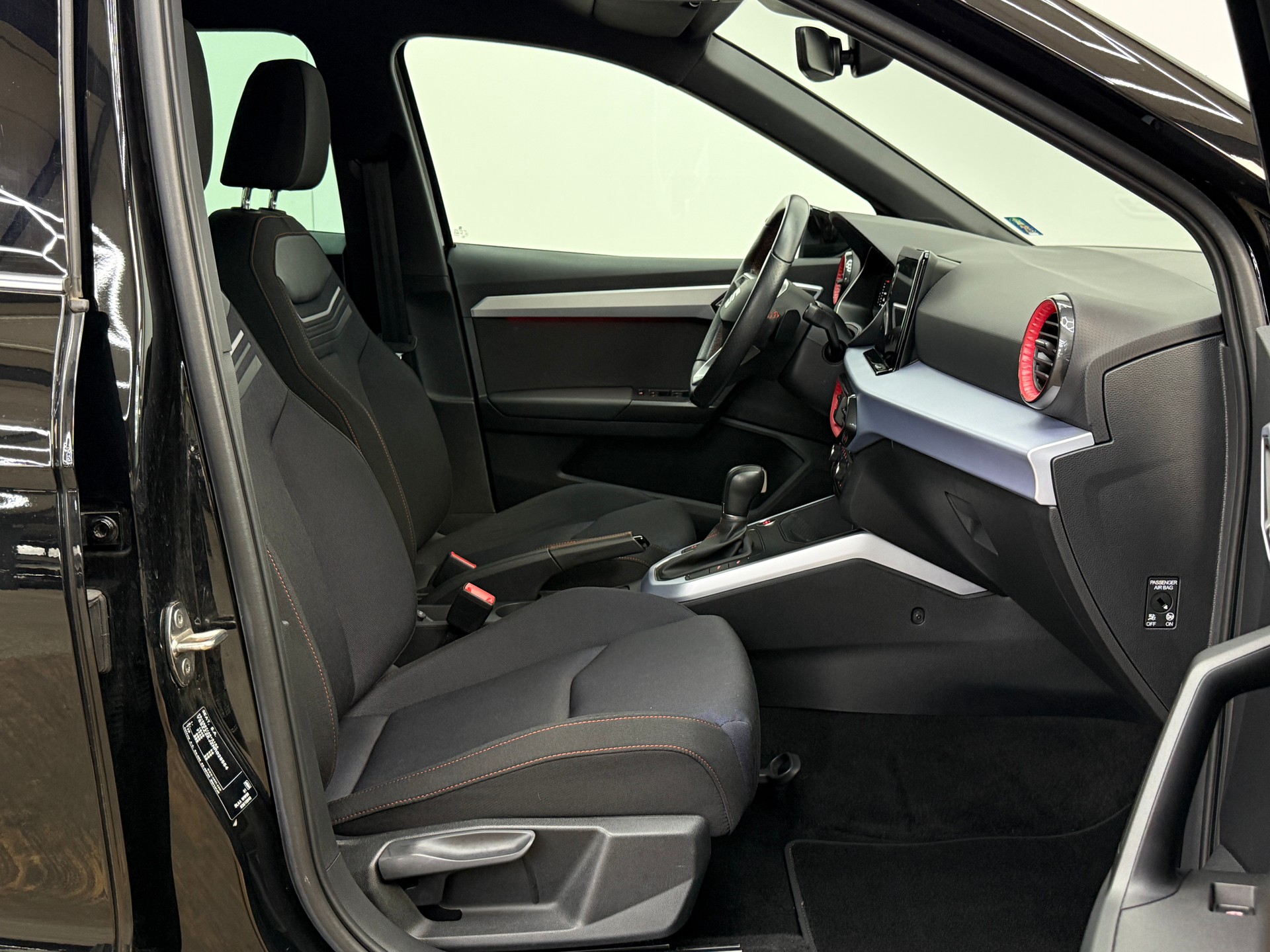 SEAT Arona 1.0 TSI Eco Hola FR DSG-image-20