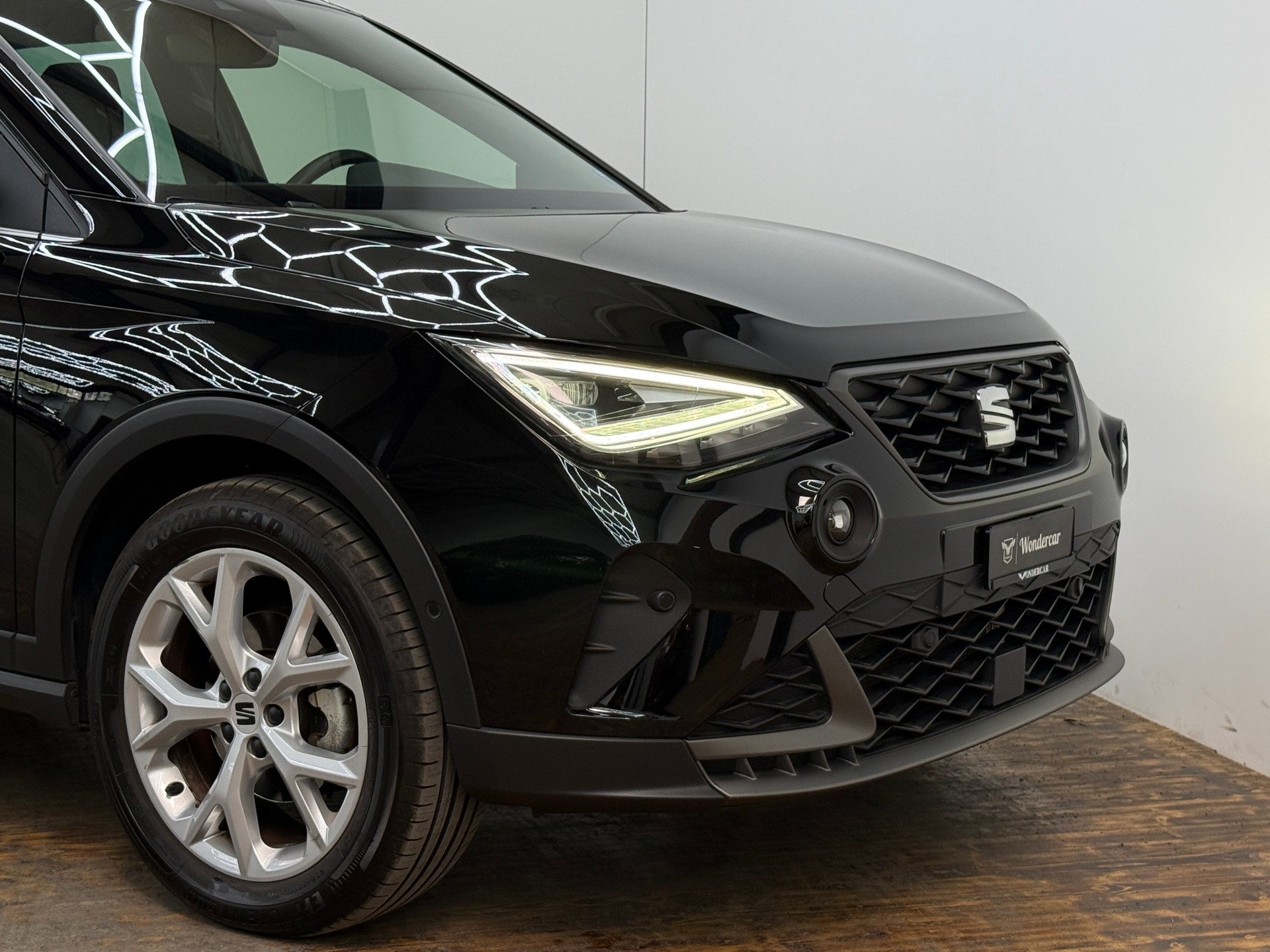 SEAT Arona 1.0 TSI Eco Hola FR DSG-showroom-element-1