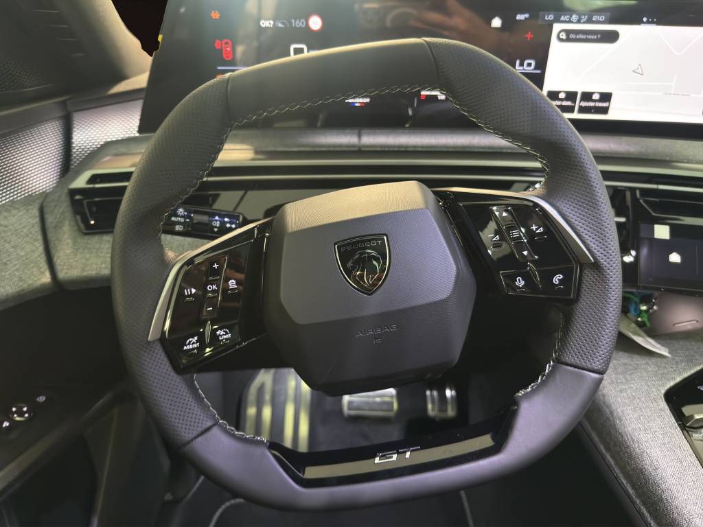 PEUGEOT 5008 145 Hybrid e-DCS6 GT-image-14