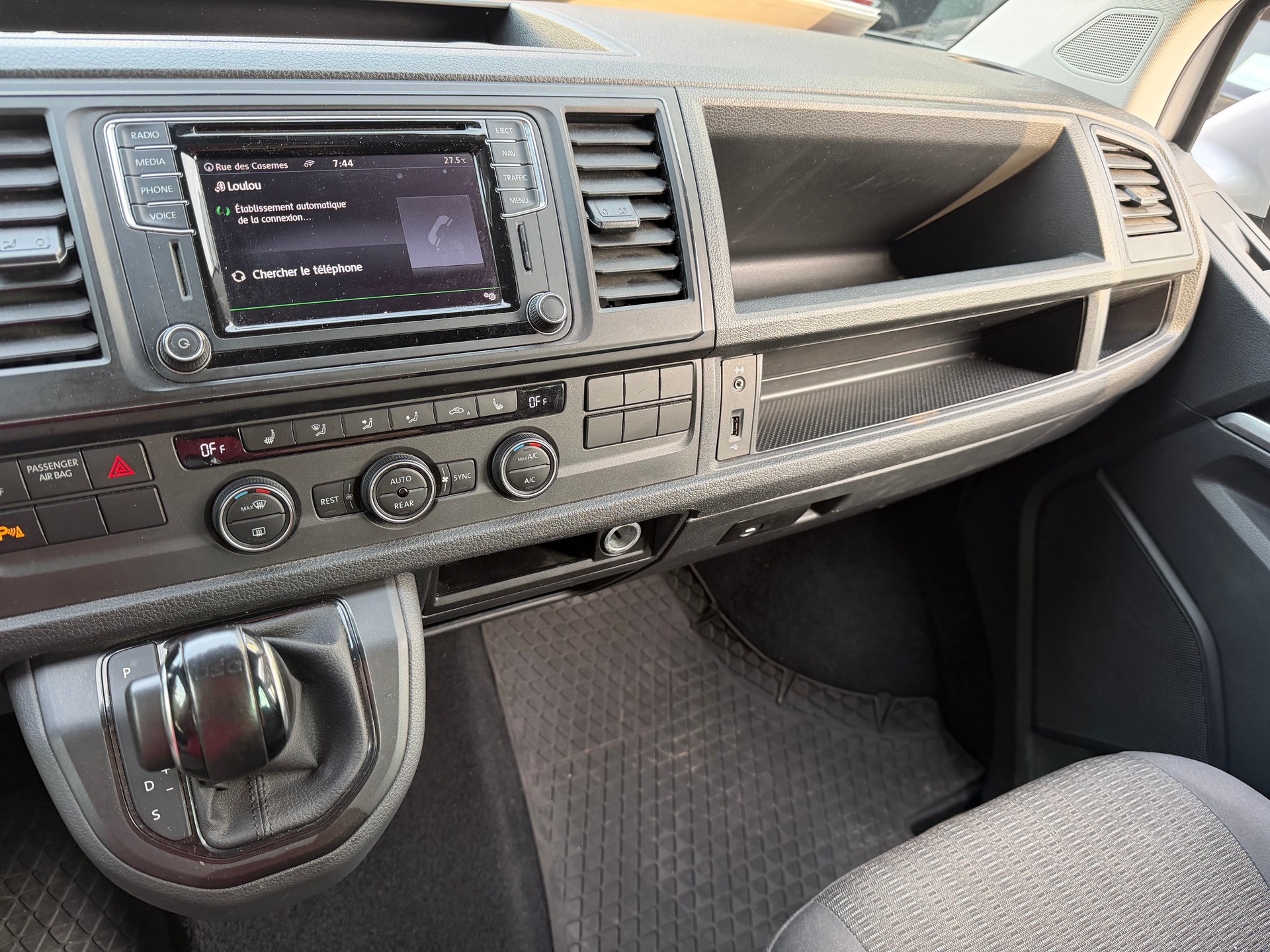 VW T6 Caravelle 2.0 B-TDI Comfortline DSG LWB-image-13